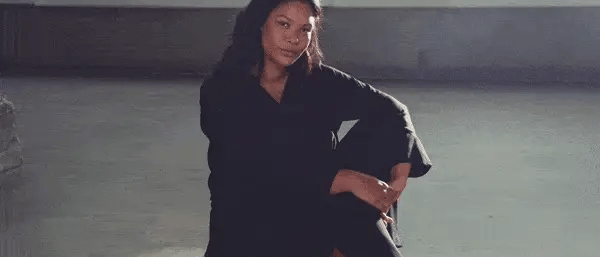 BUKSER TIL KVINDER MED FORMER