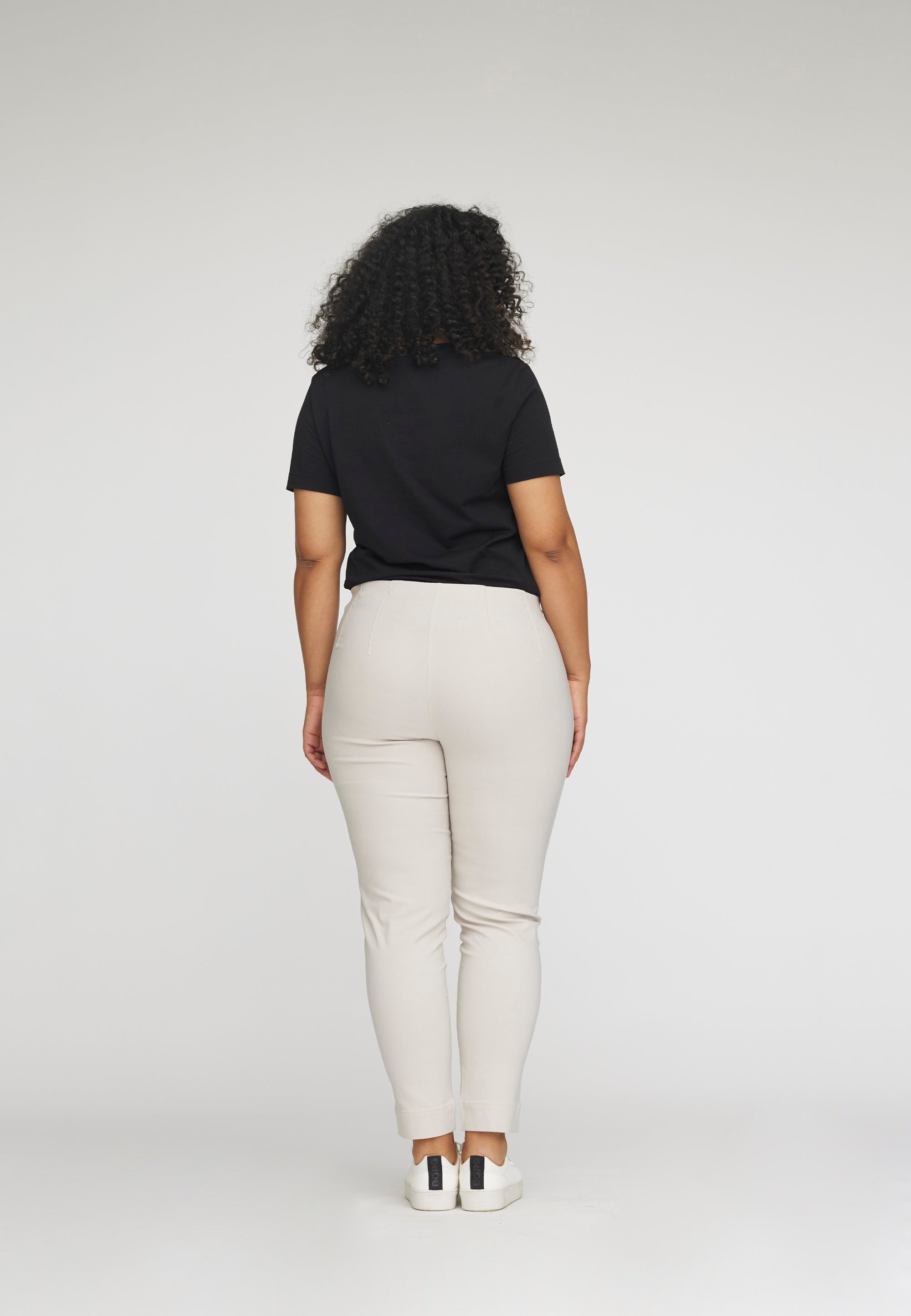 LAURIE Betty Regular - Short Length Regular 25137 Grey Sand