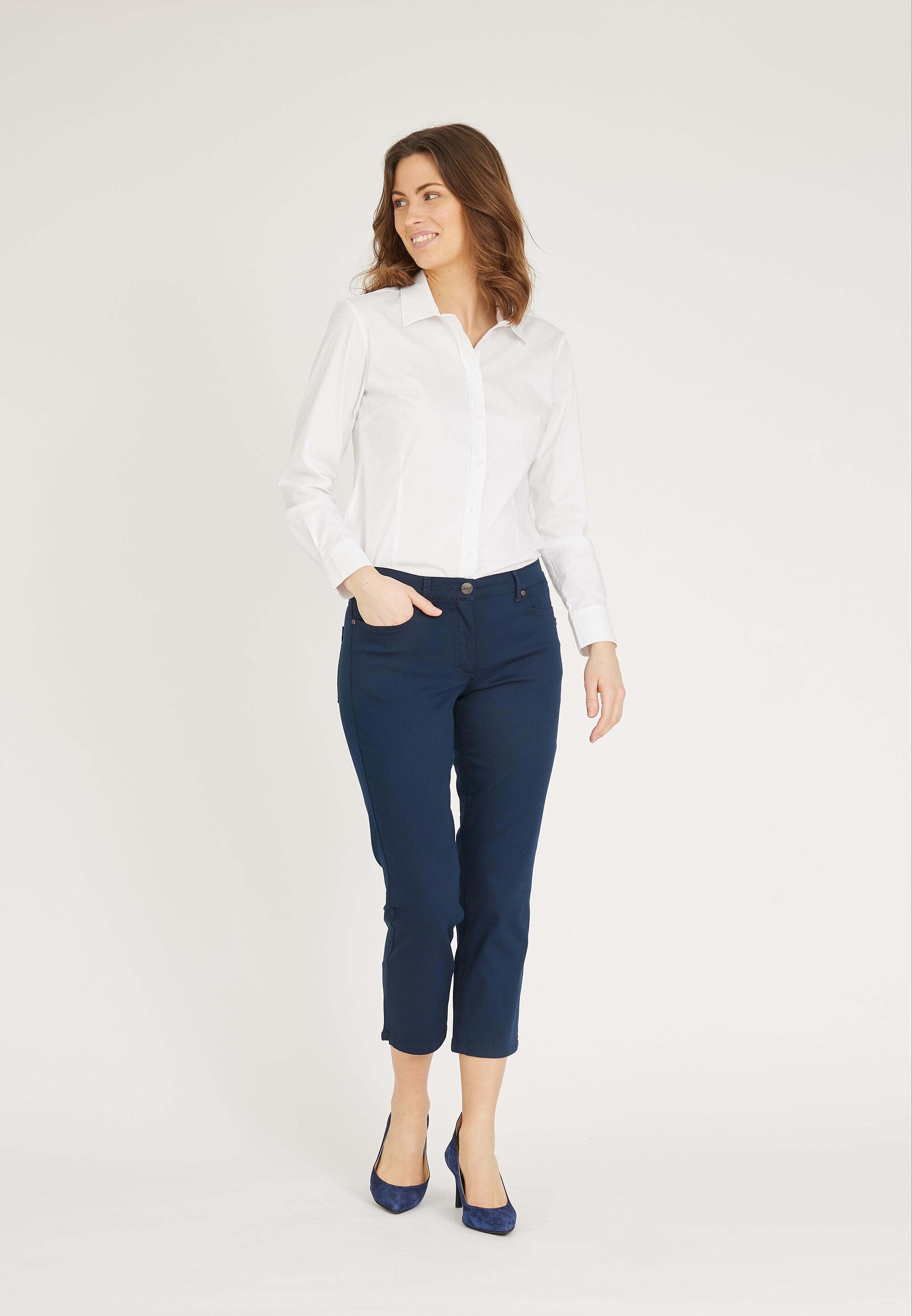 LAURIE Charlotte Regular Crop Regular 49200 Navy