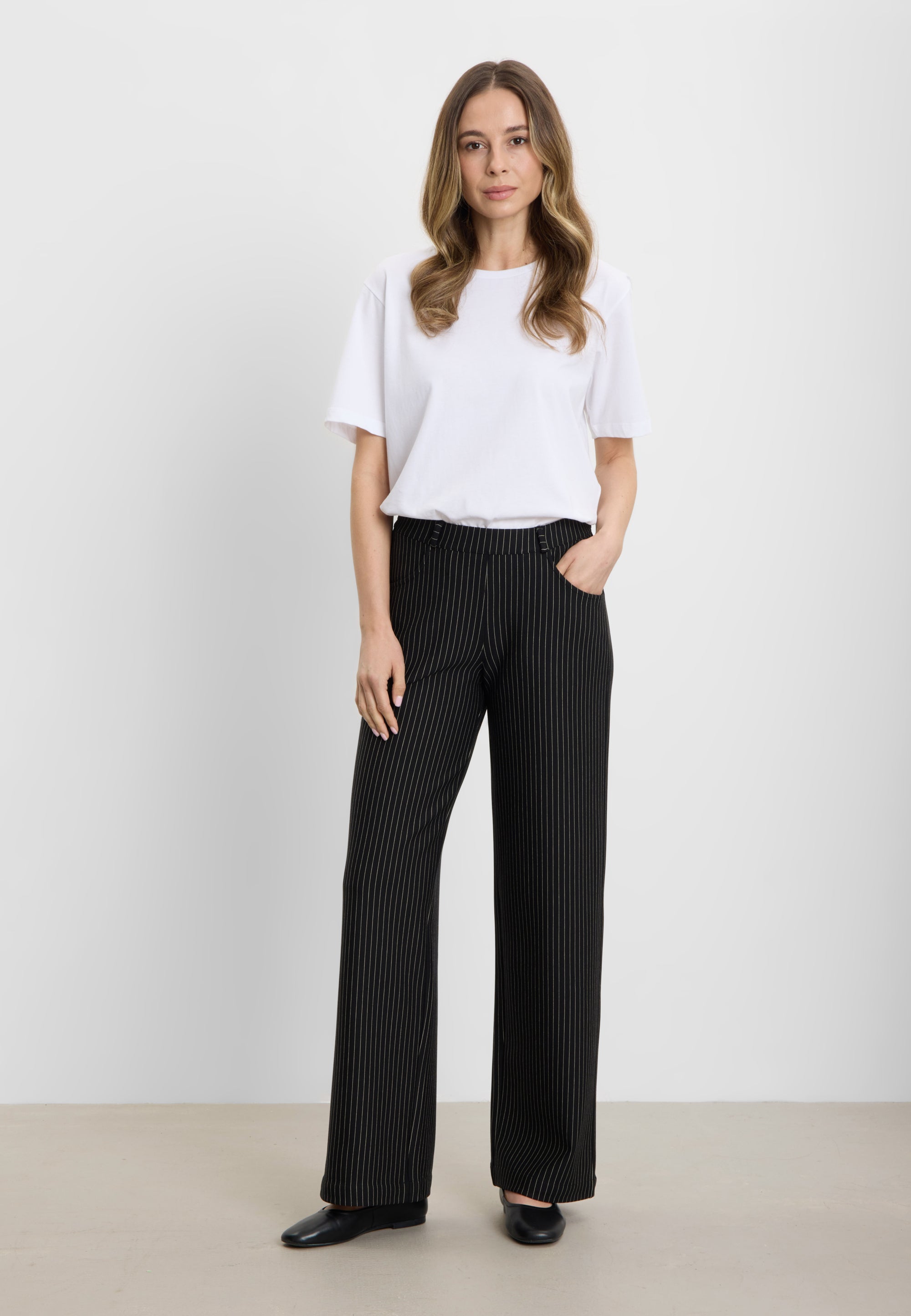 LAURIE Donna Loose Jersey - Medium Length Loose Black Stripe
