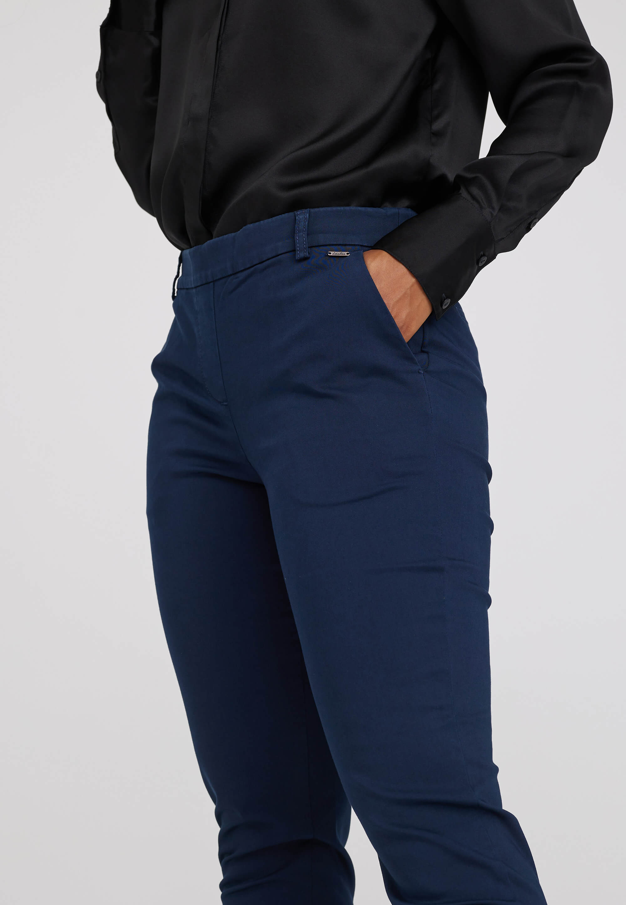 LAURIE Fanny Slim - Short Length Slim 49105 Navy