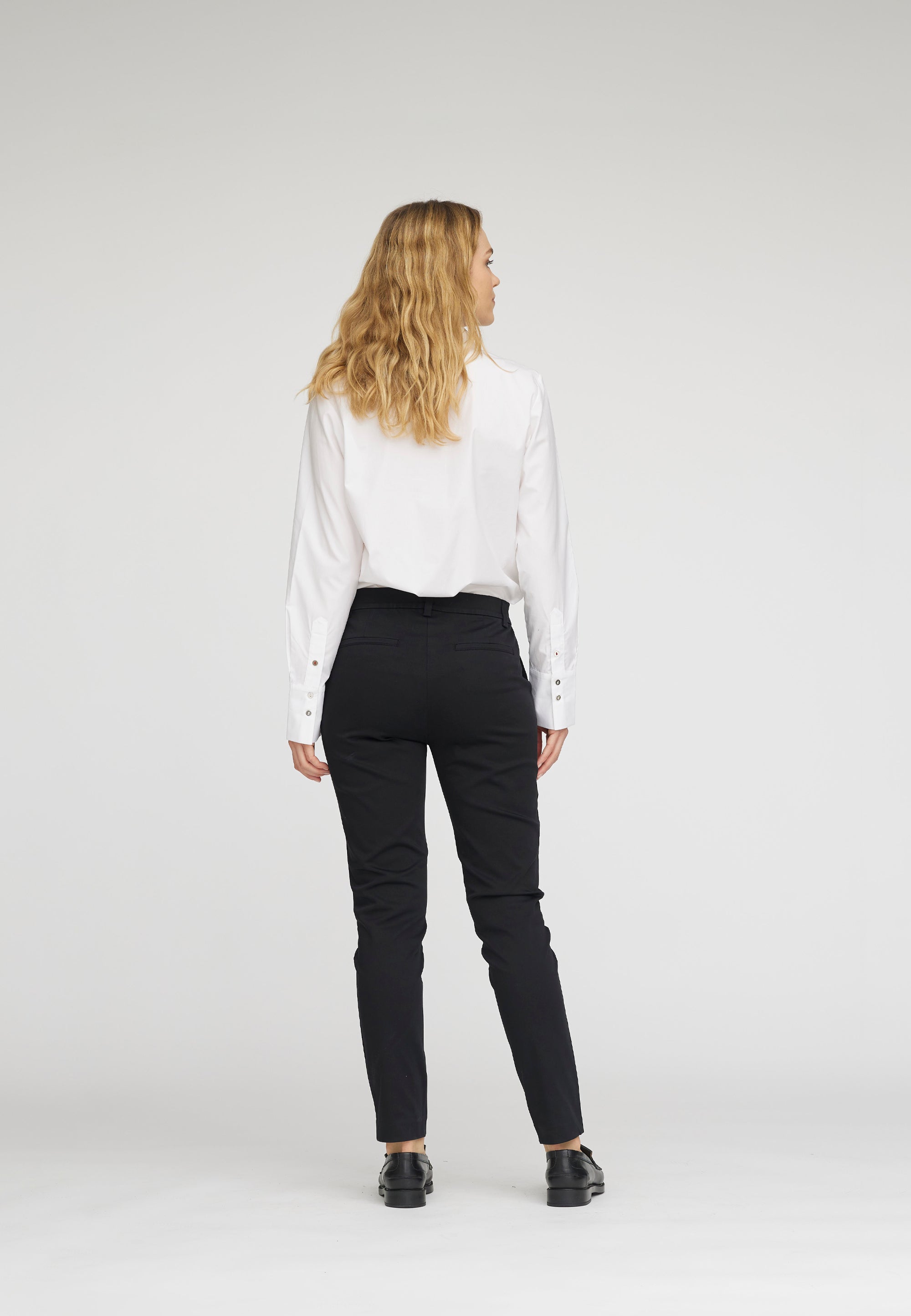 LAURIE Fanny Slim - Short Length Slim 99105 Black