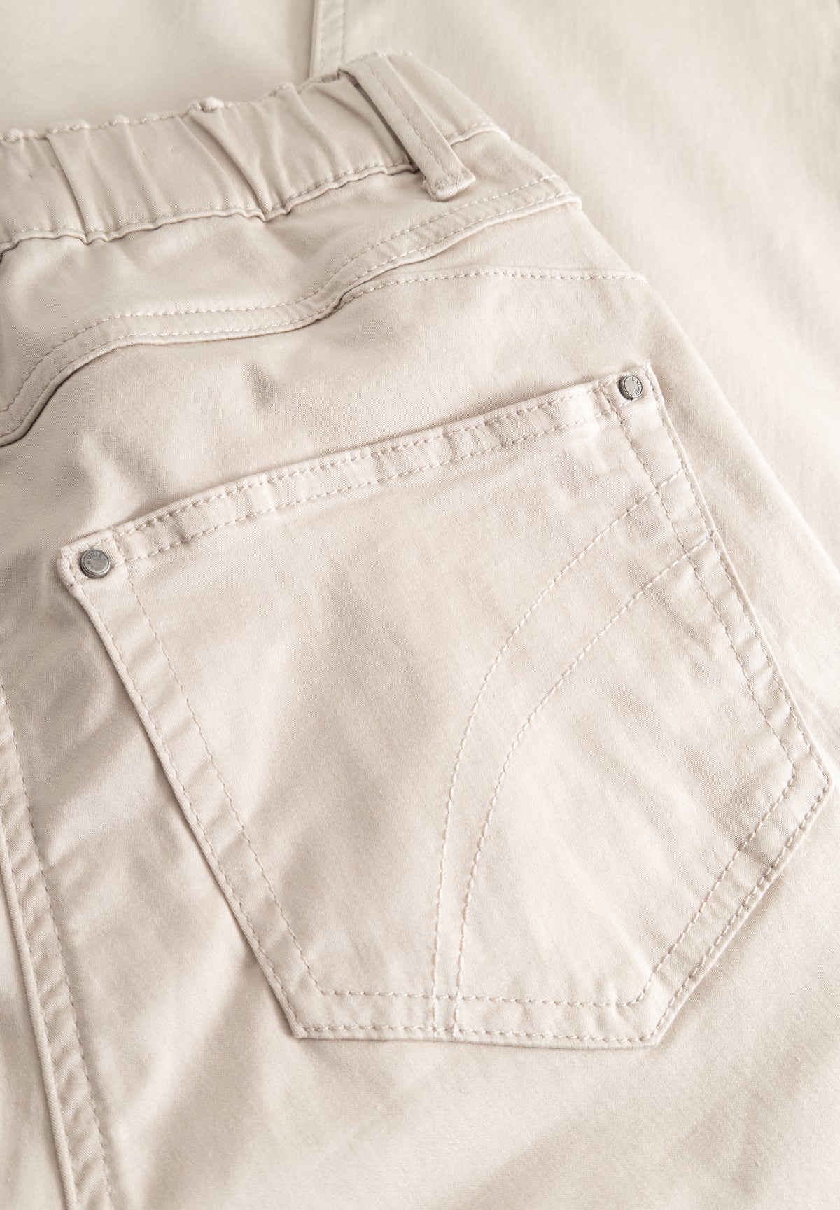 LAURIE Hannah Regular - Capri Regular 25102 Grey Sand