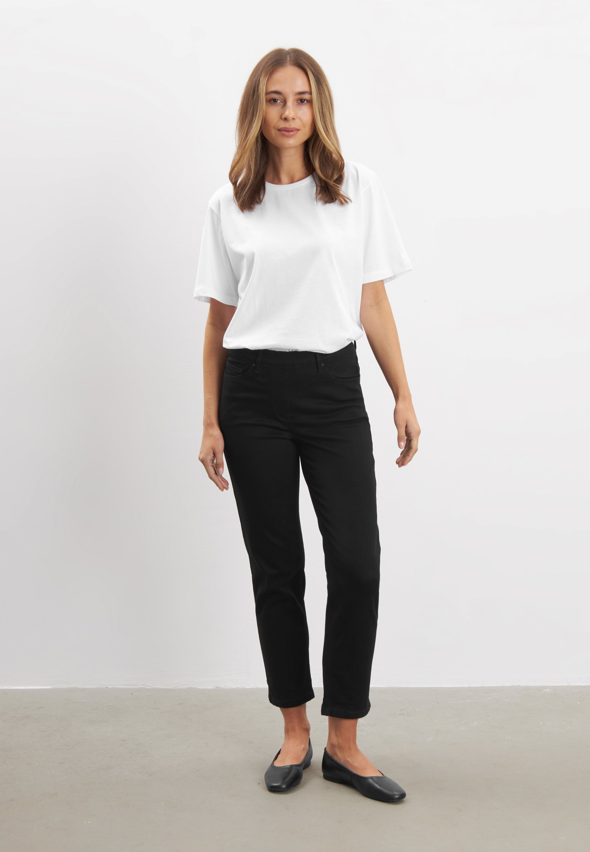 LAURIE Hannah Regular - Ekstra Short Length Regular 99900 Black Denim