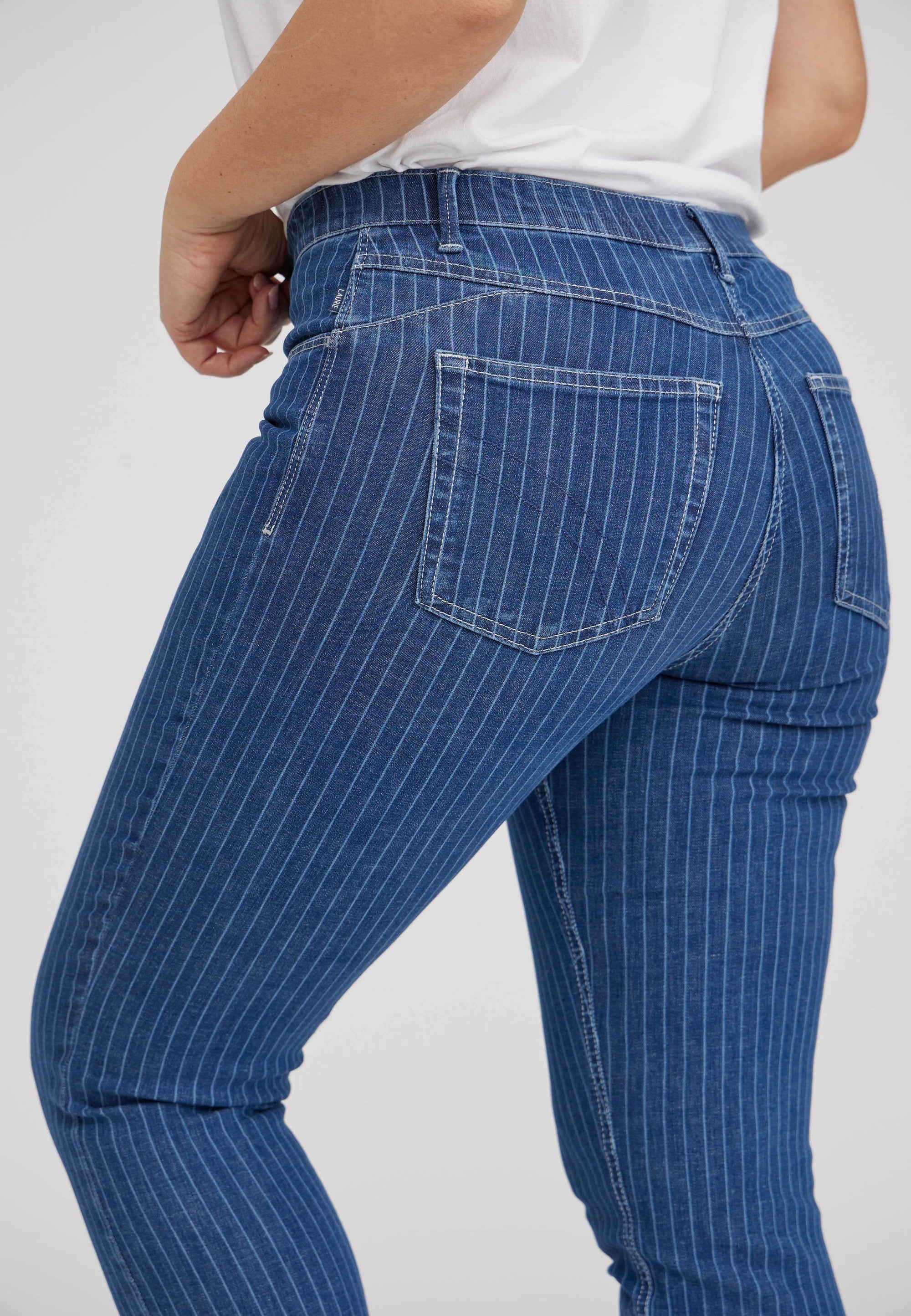 LAURIE Hannah Regular - Extra Short Length Regular 49398 Blue Denim Stripe