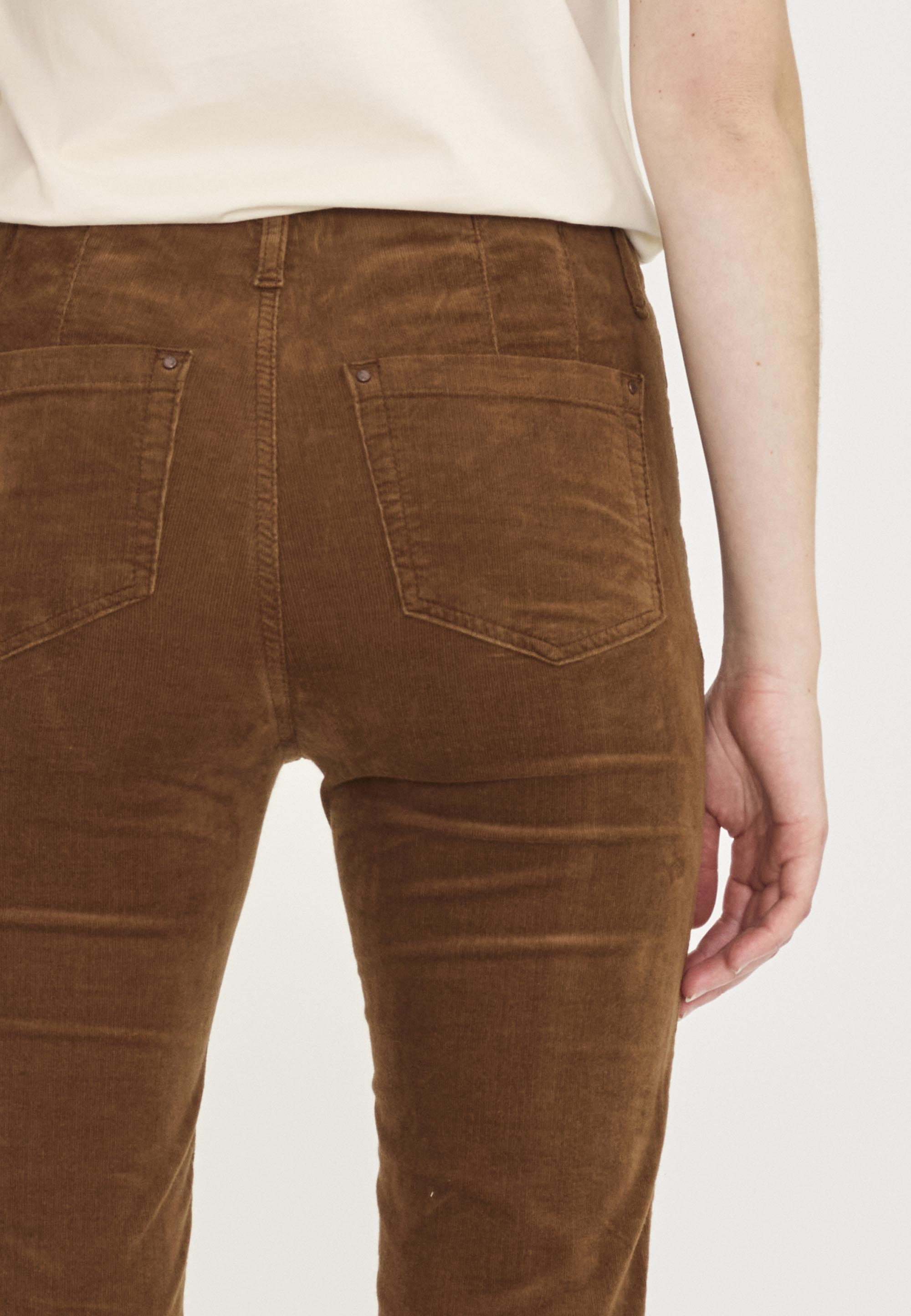 LAURIE Madison Slim Fløjl Crop Slim 85000 Bronze