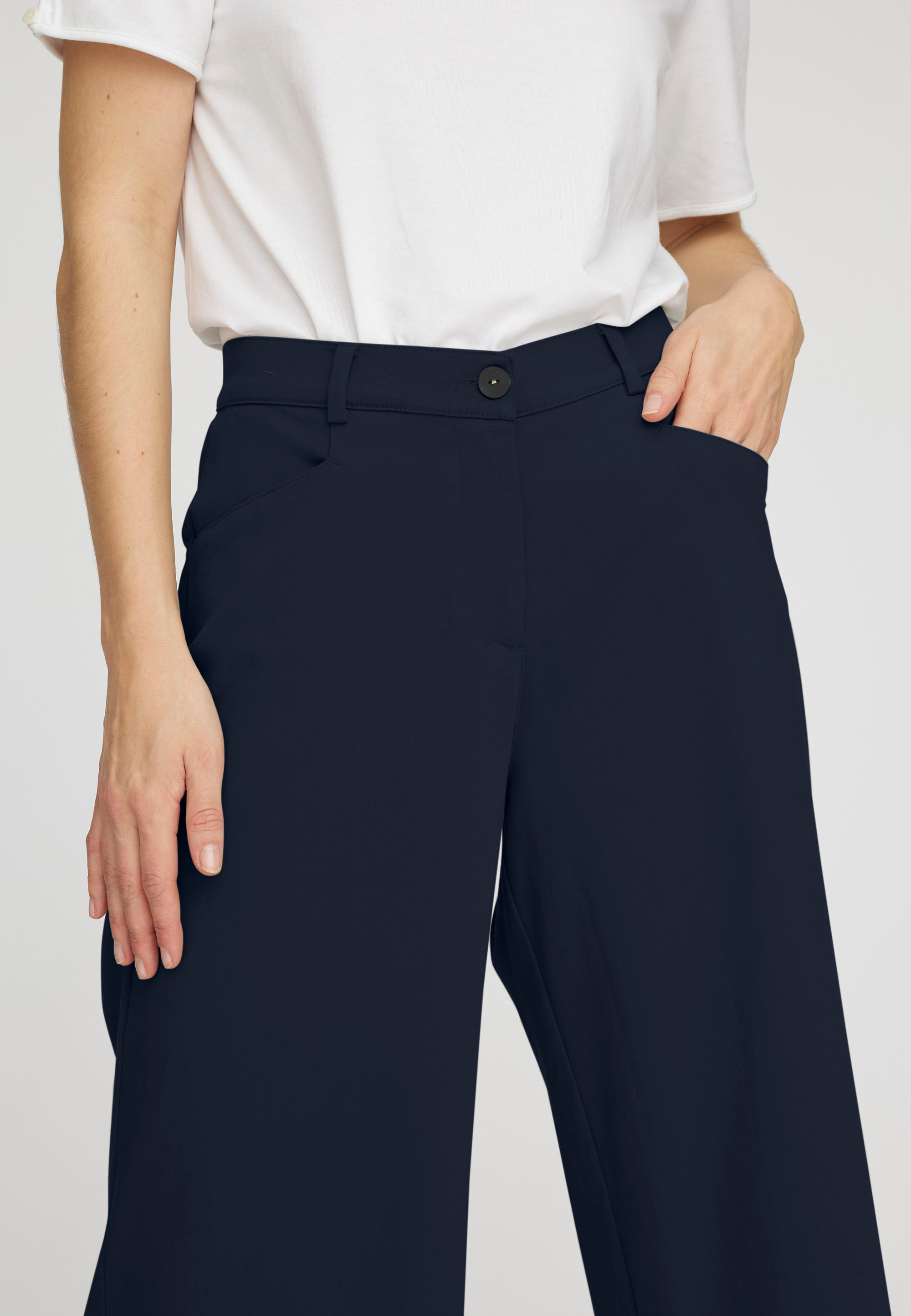 LAURIE Rachel Loose Crop Loose 49000 Navy