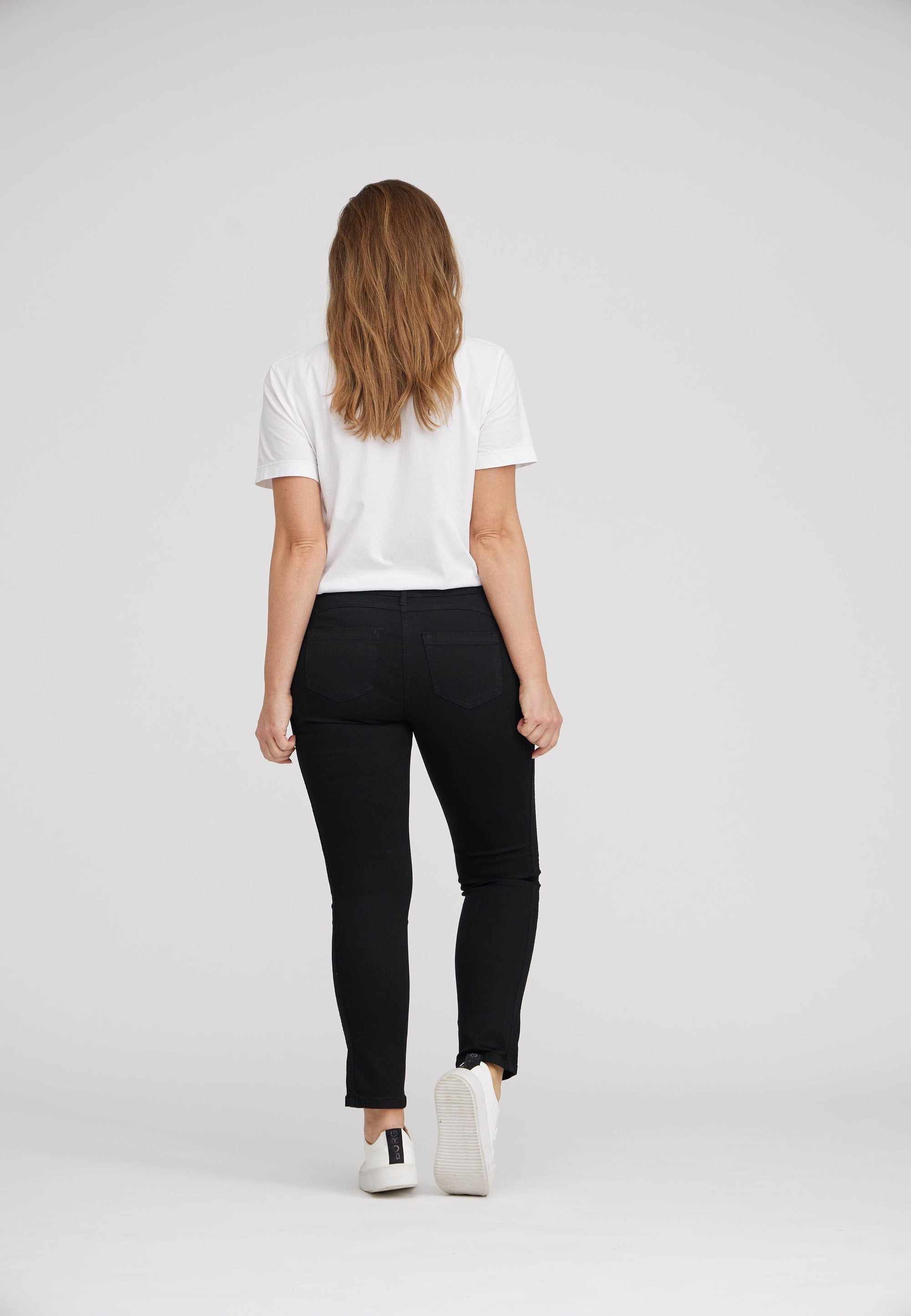 LAURIE Serene 5-pocket Regular - Short Length Trousers REGULAR 99000 Black