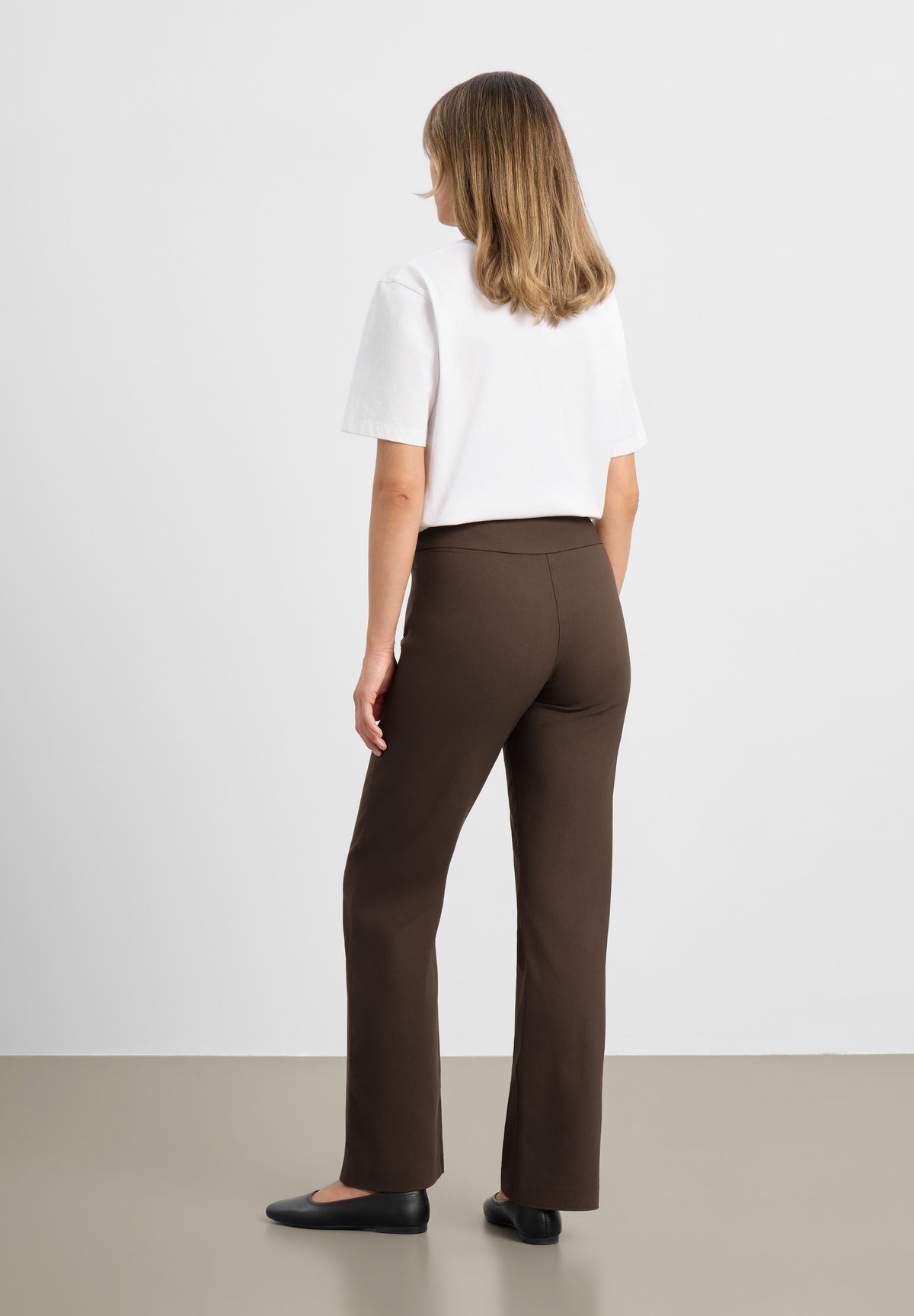LAURIE Thea Straight - Medium Length Straight 88000 Brown