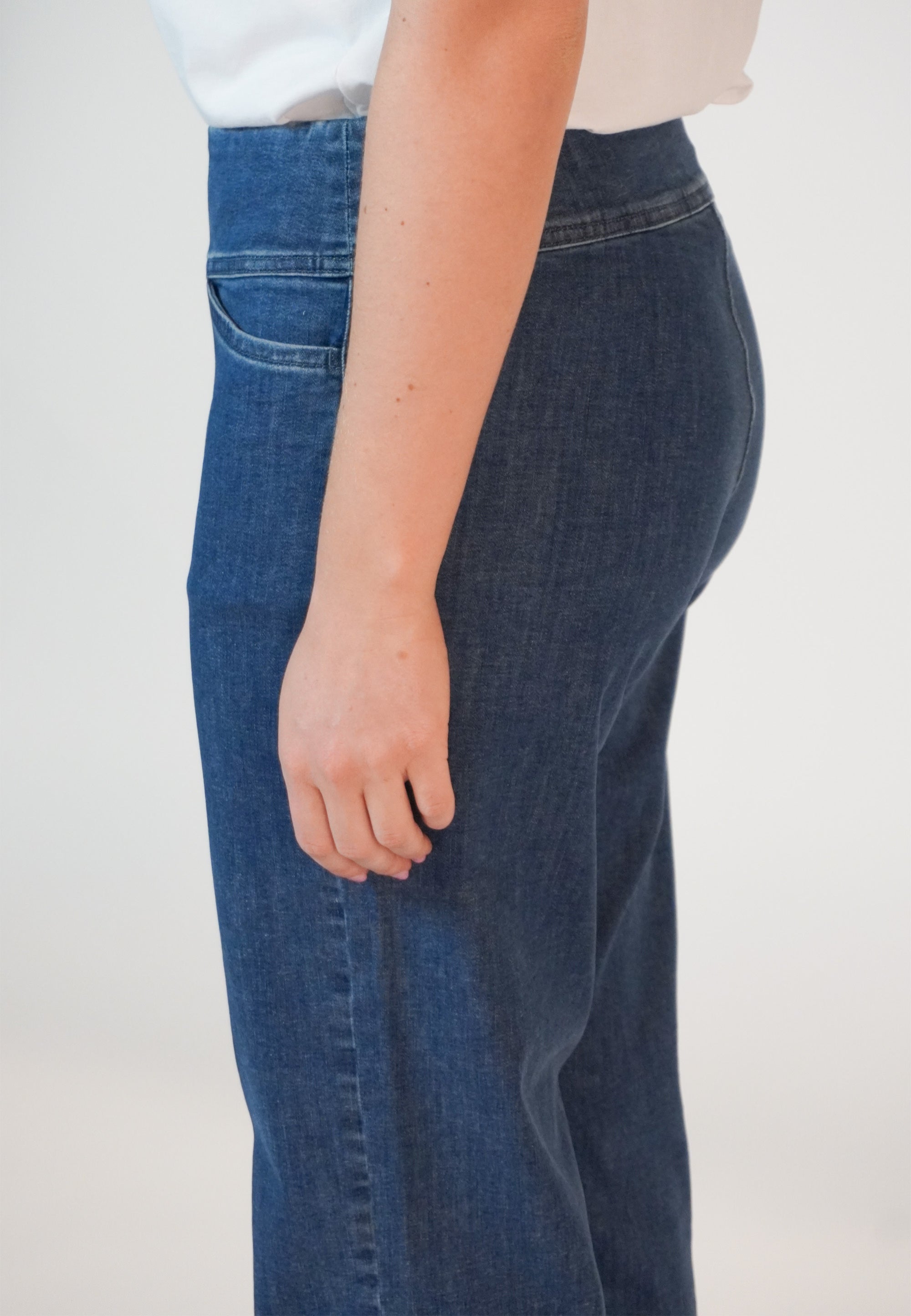 LAURIE Thea Straight - Medium Length Straight 49401 Blue Denim