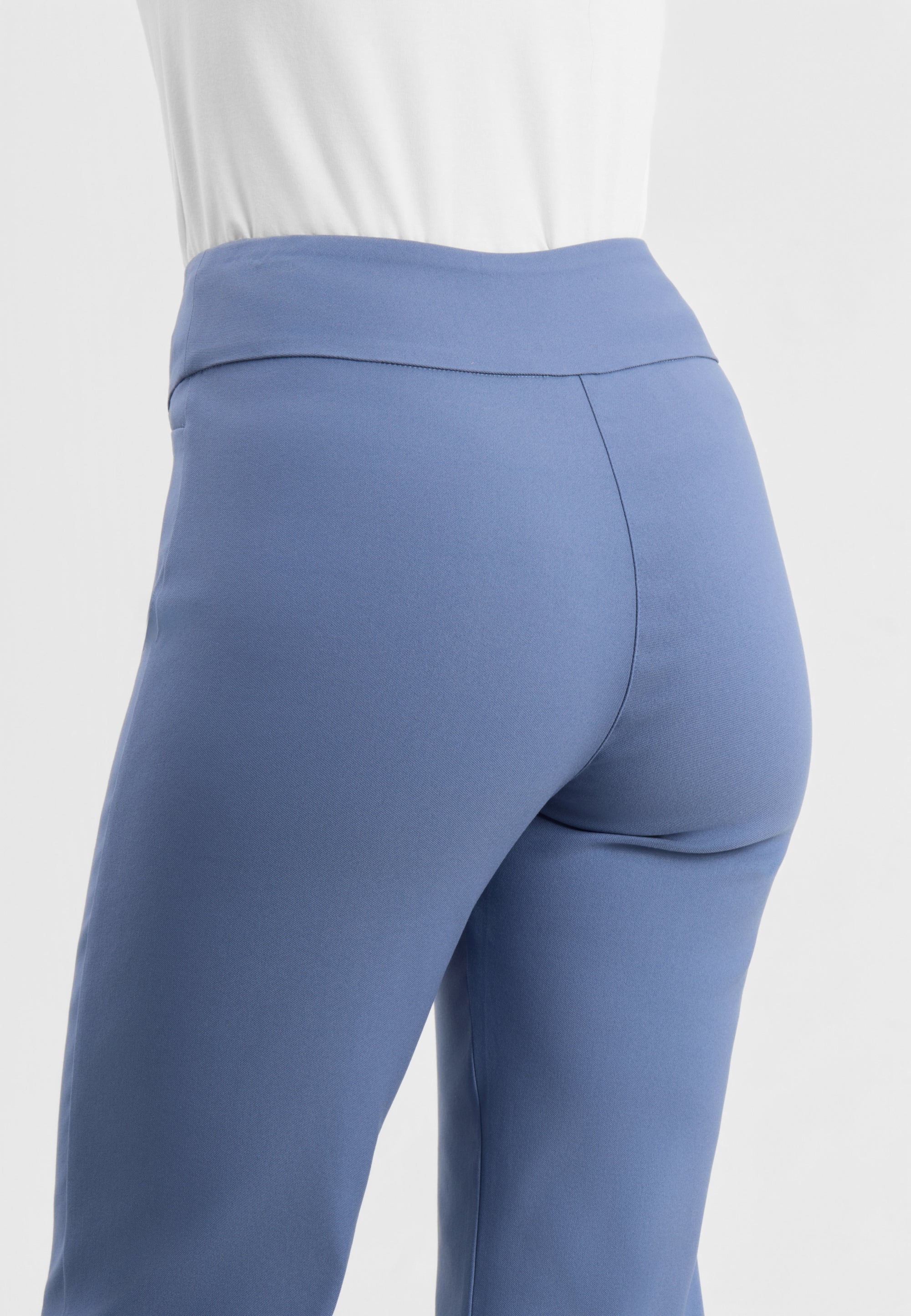 LAURIE Thea Straight - Short Length Straight 44000 Blue