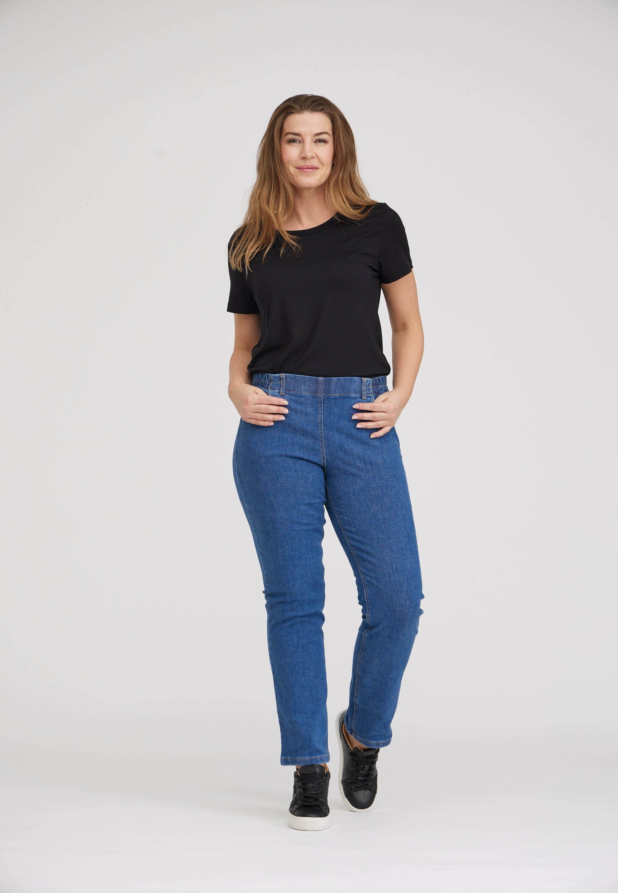 LAURIE Violet Relaxed - Medium Length Relaxed 49401 Blue Denim