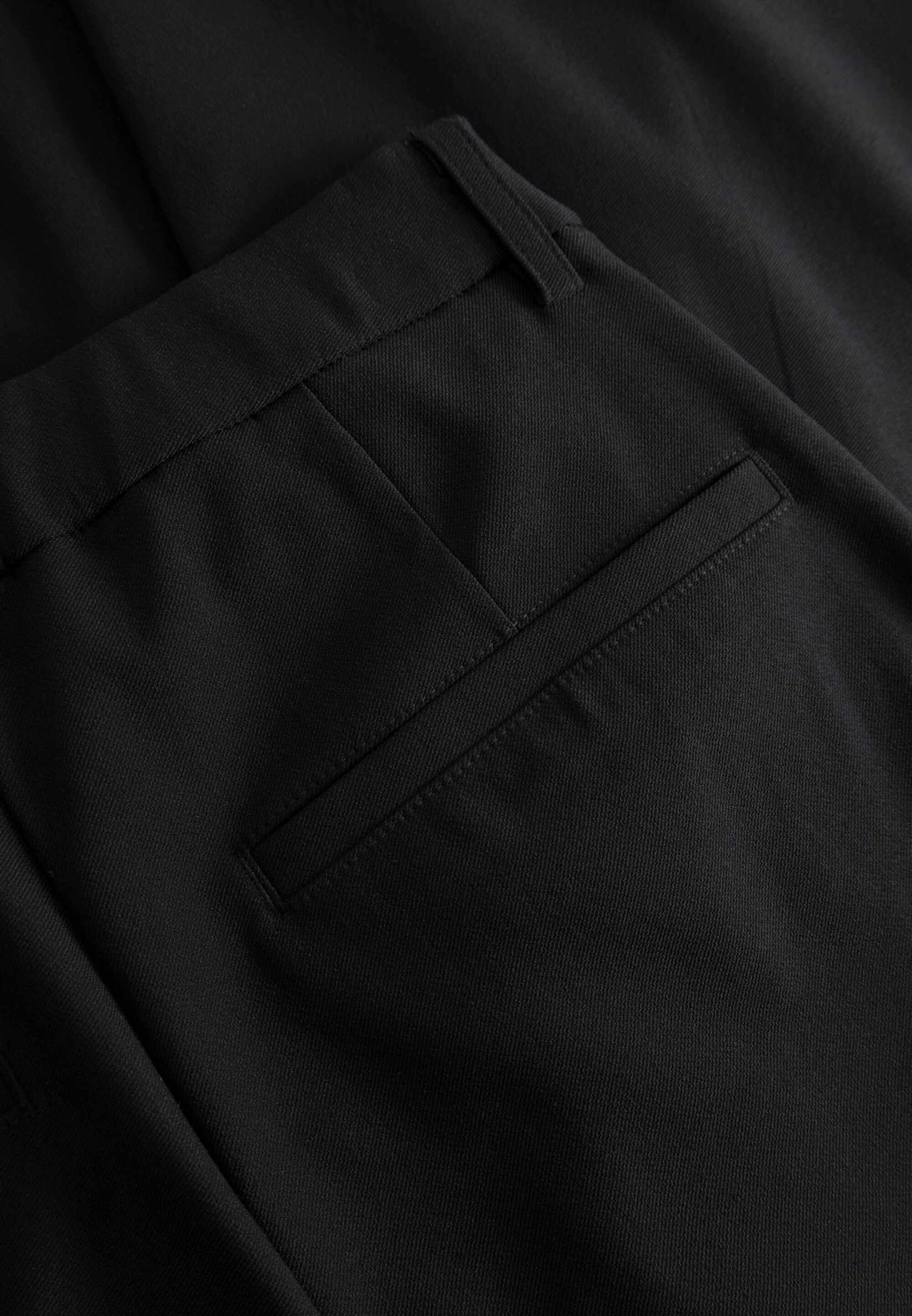LAURIE Zina Flare Regular - Medium Length Regular 99000 Black