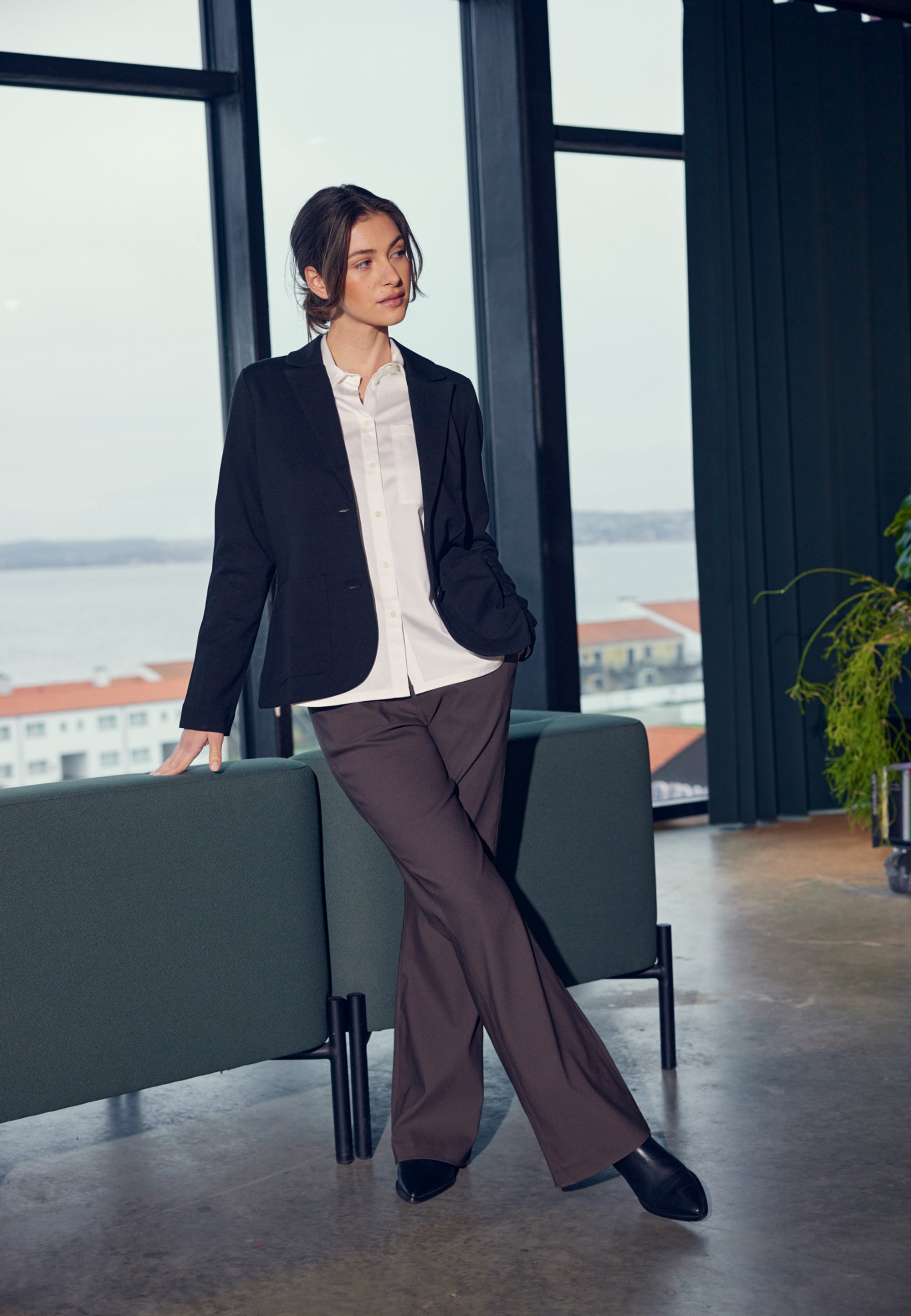 LAURIE Zoya Flare Regular - Medium Length Regular 88000 Brown