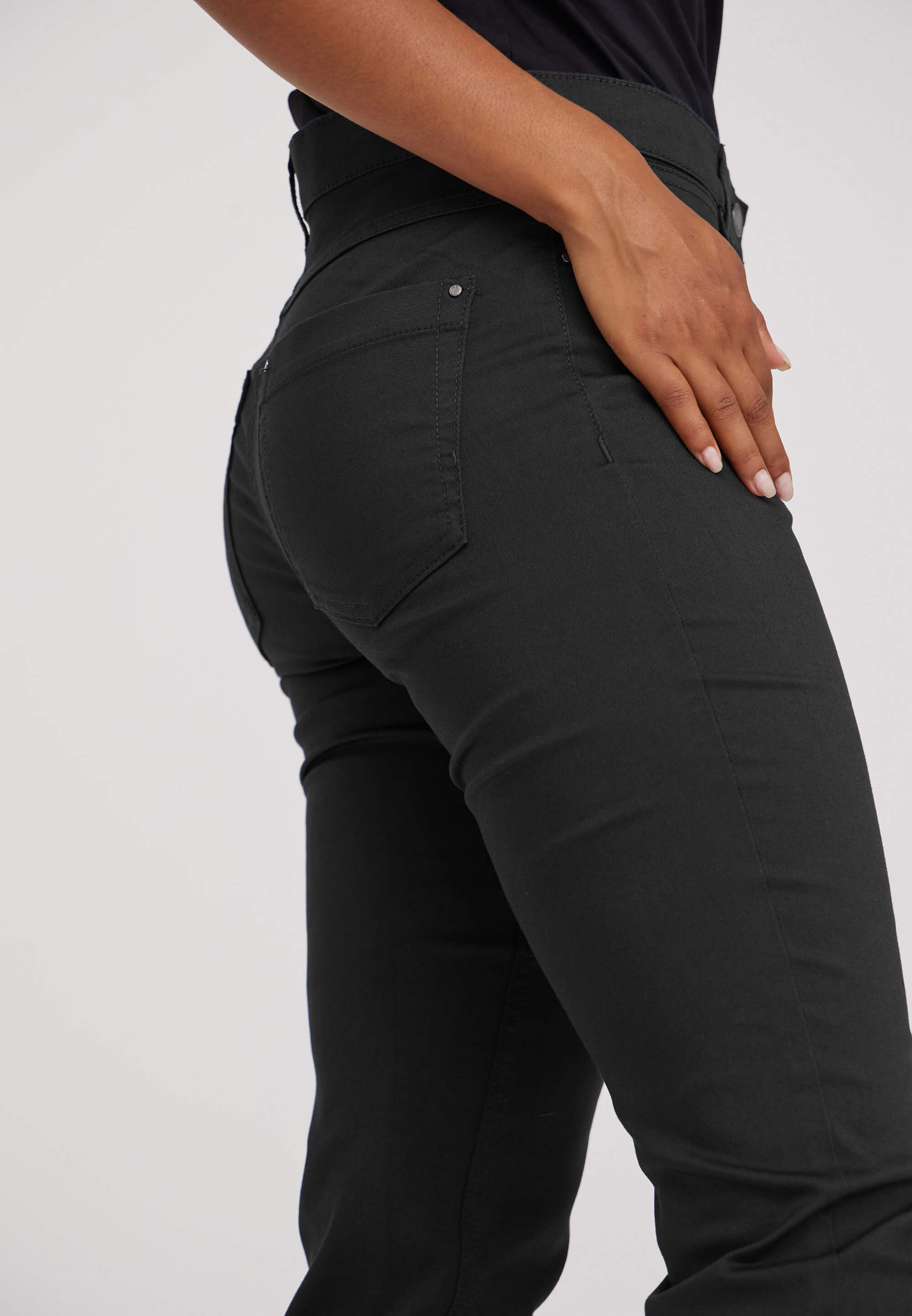 LAURIE Charlotte Regular - Short Length Regular 99000 Black