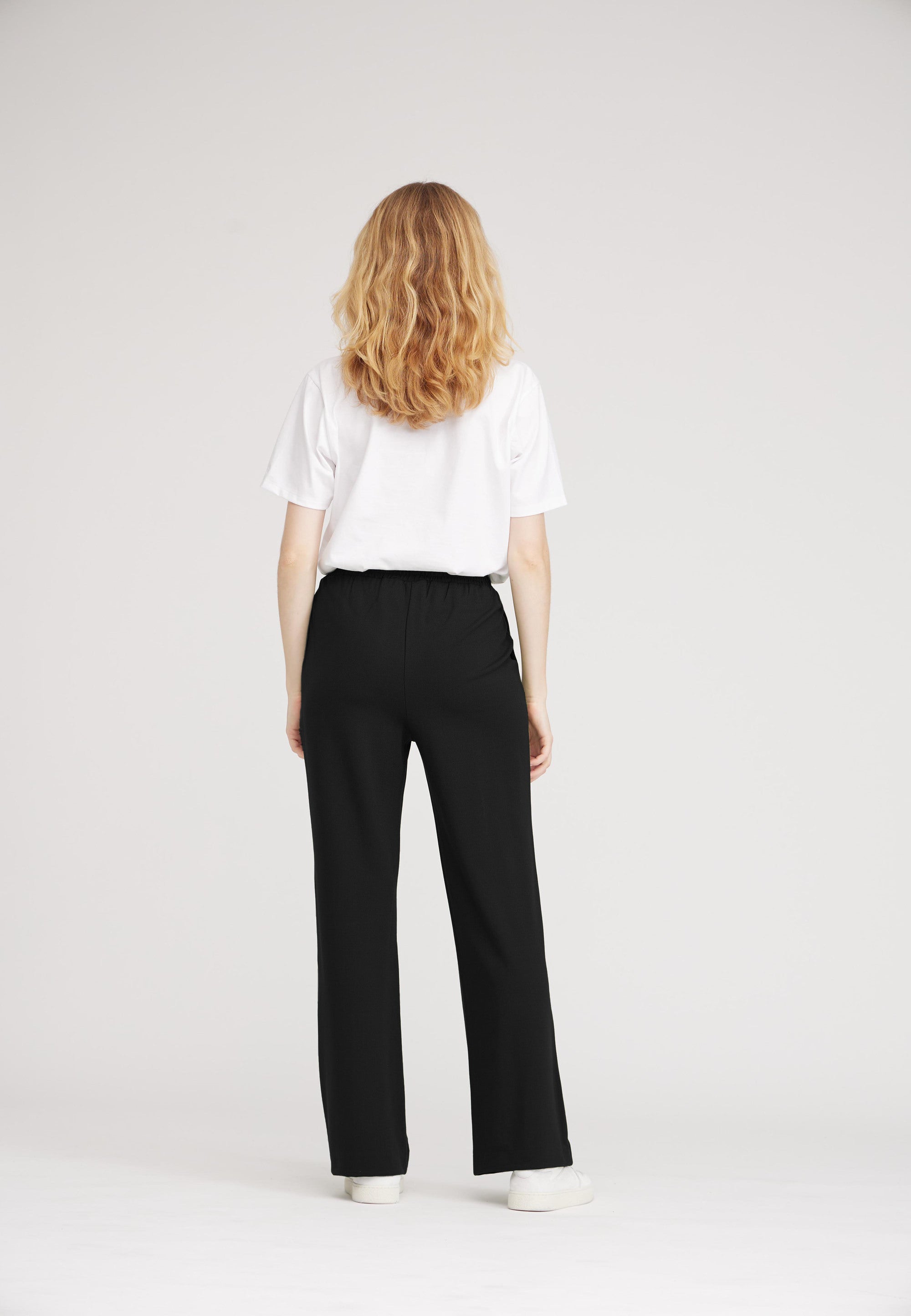 LAURIE  Daisy Straight - Medium Length Straight 99000 Black
