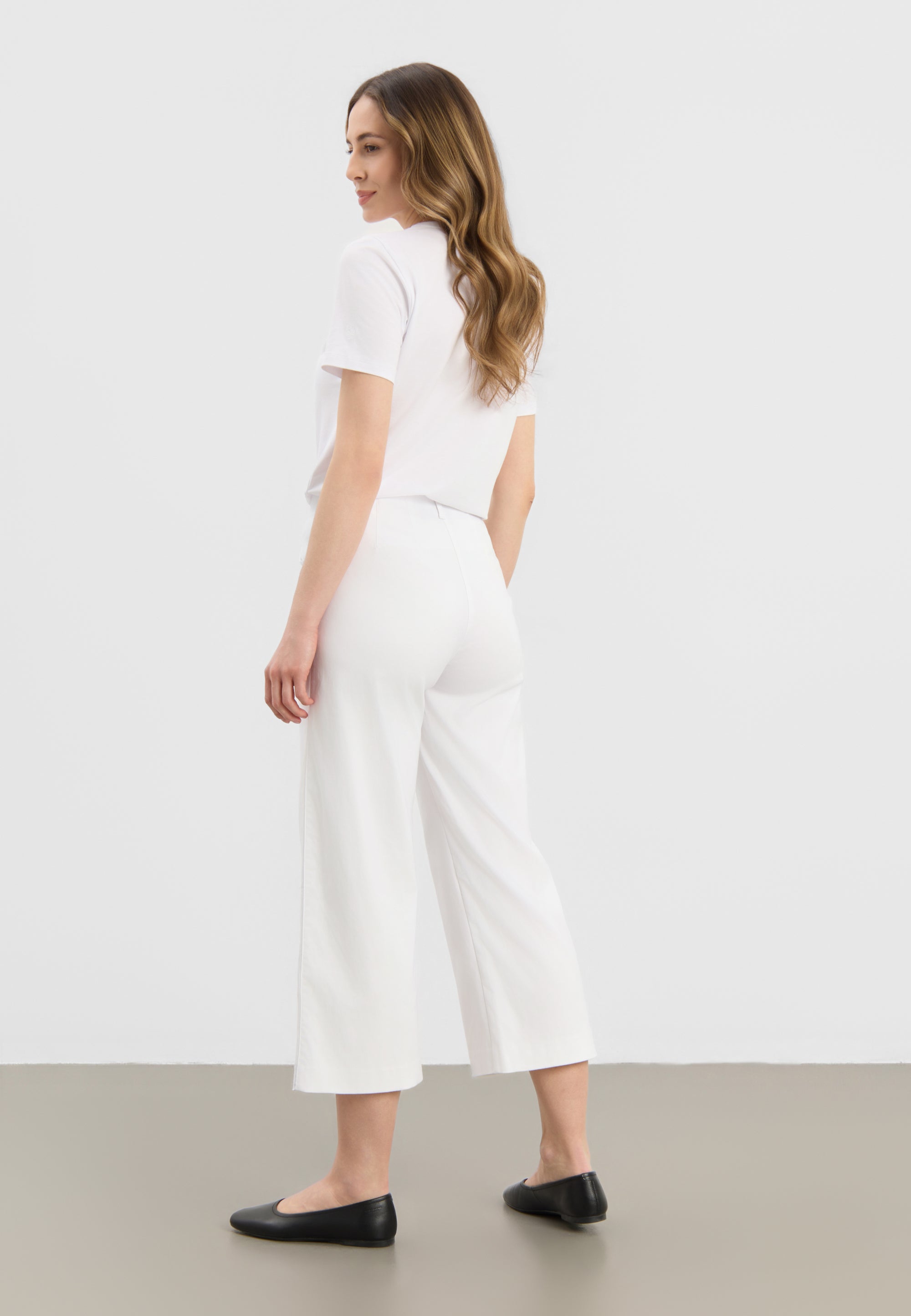LAURIE Donna Loose - Cropped Loose 10000 White