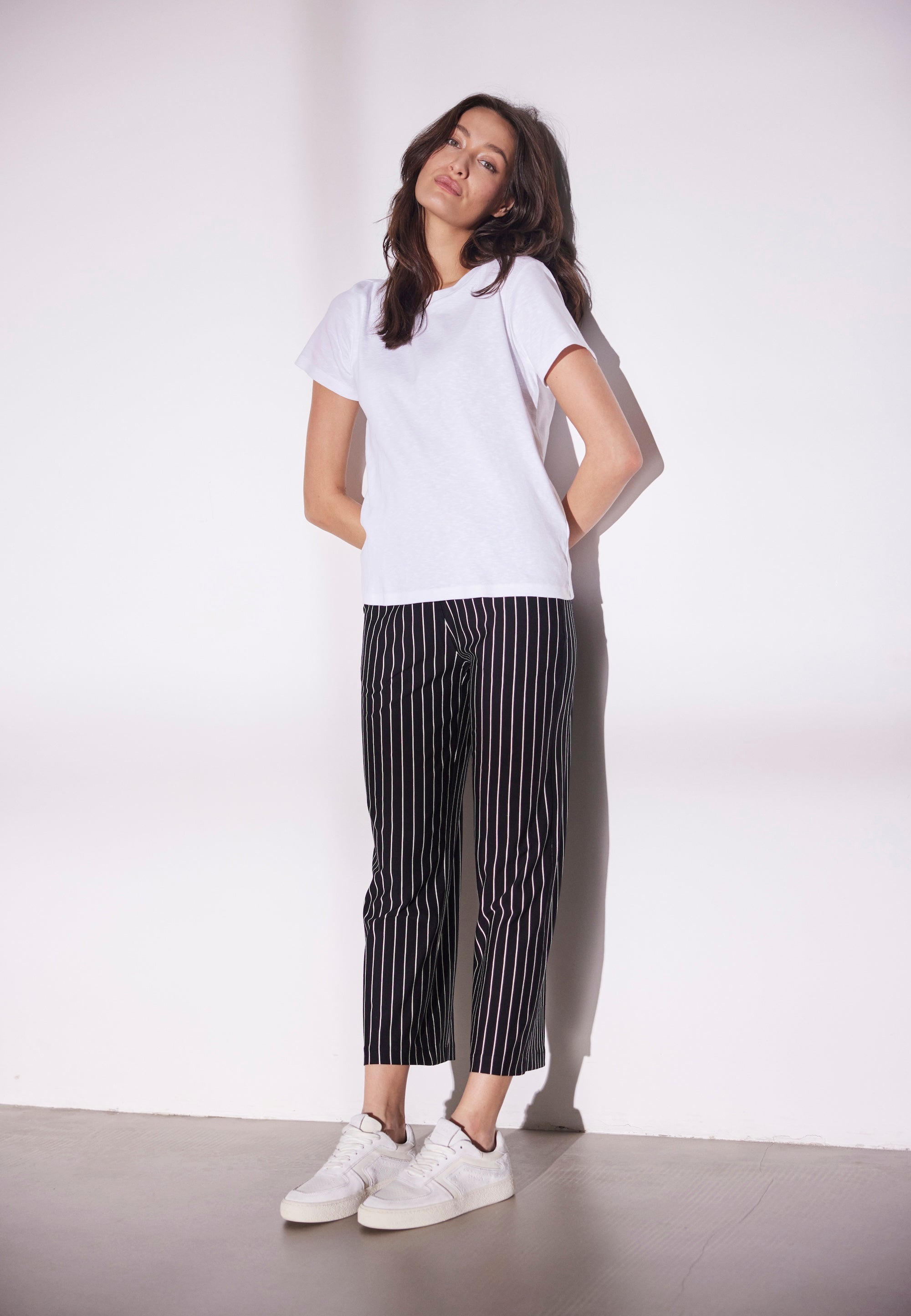 LAURIE  Donna Loose Jersey Crop Trousers LOOSE 99222 Black Stripe