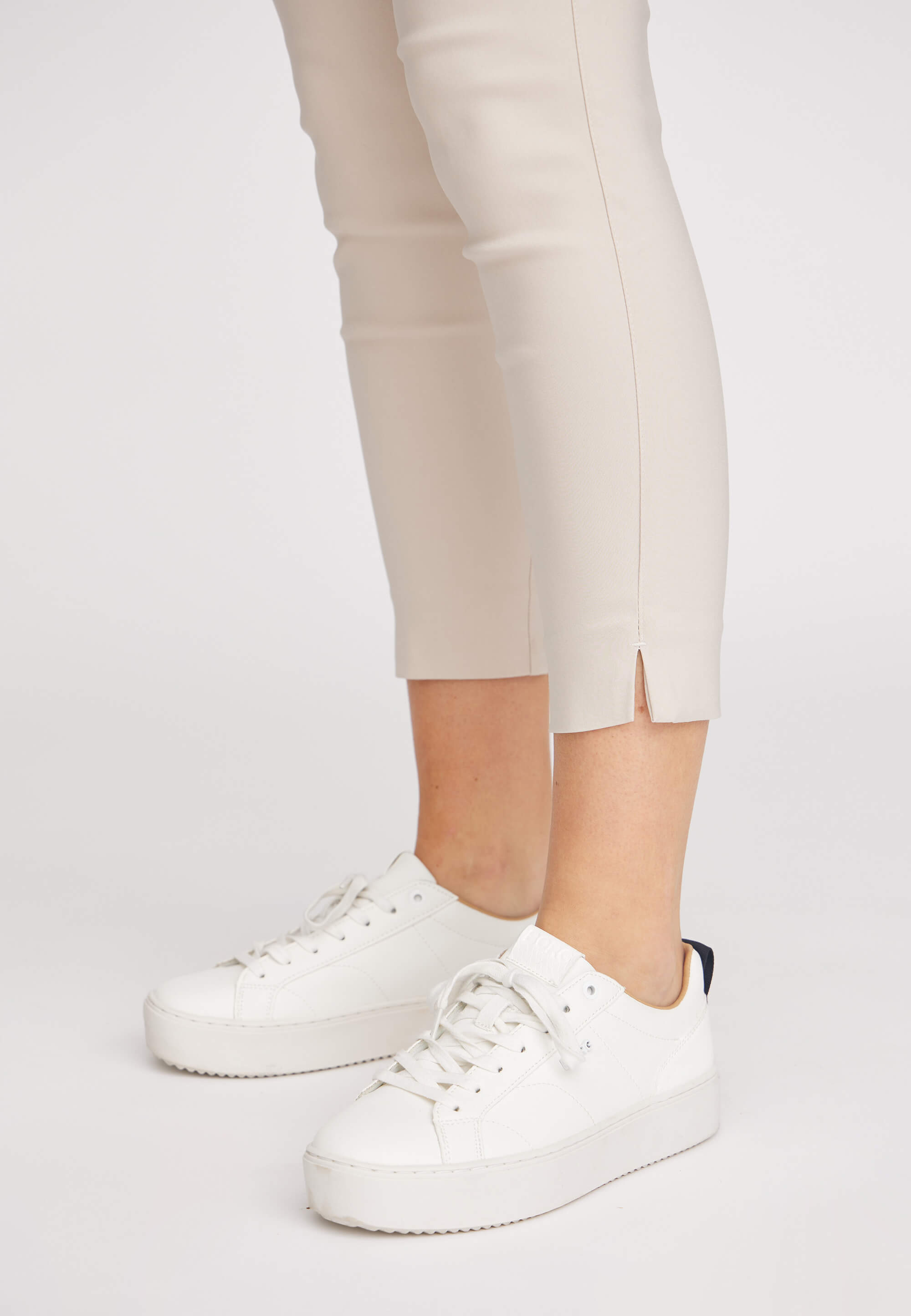 LAURIE Elizabeth Slim Crop Trousers SLIM 25000 Grey Sand