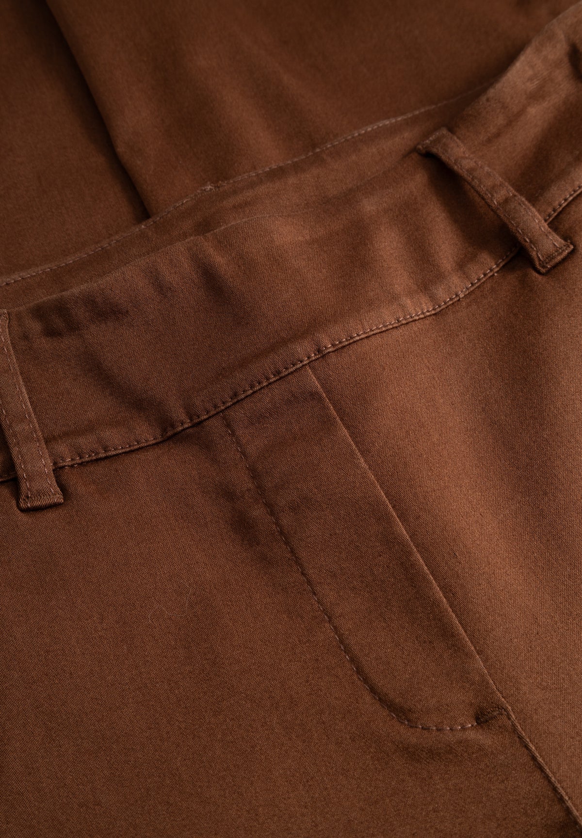 LAURIE Gwen Straight - Medium Length Straight 87900 Downtown Brown