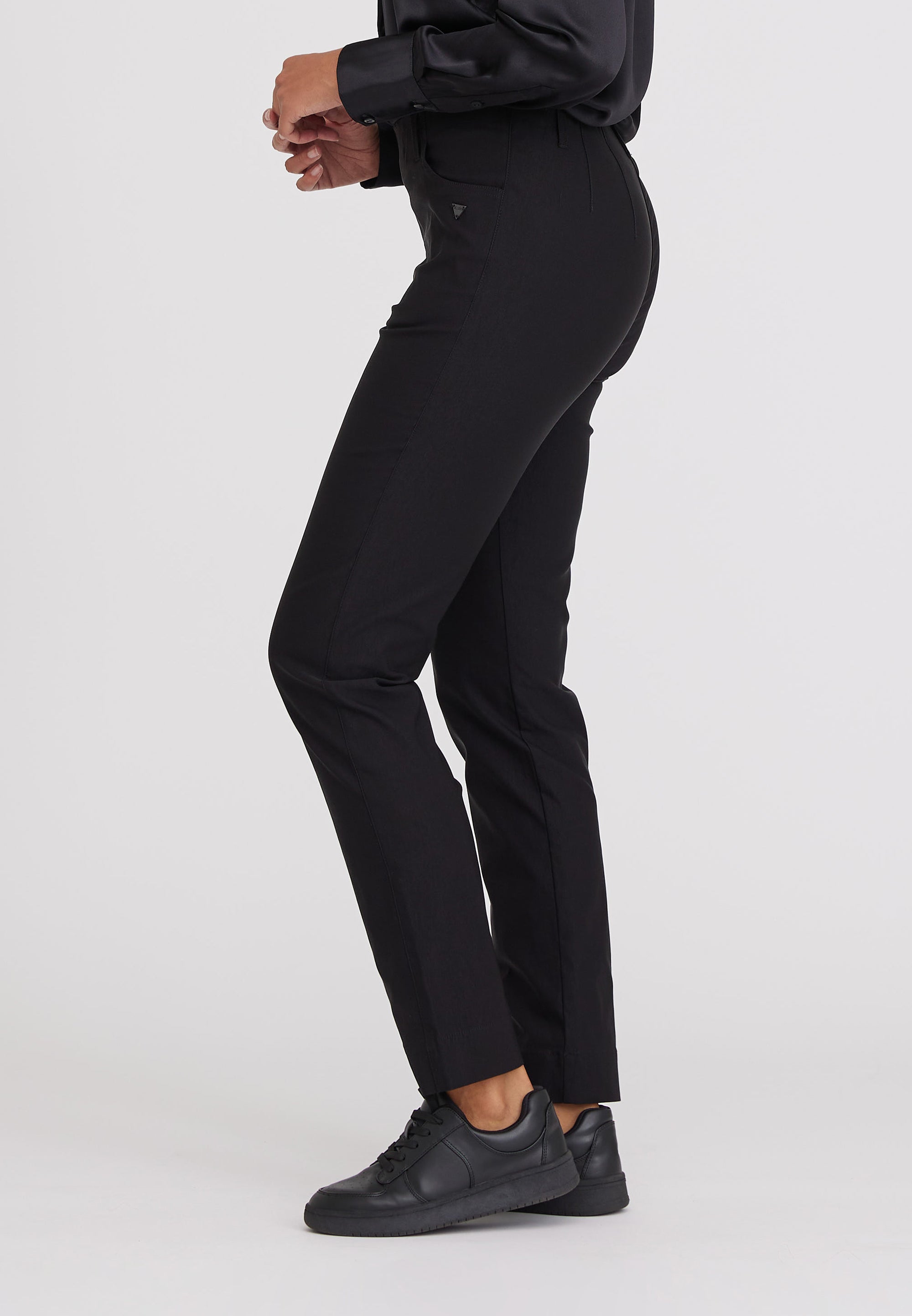 LAURIE  Kelly Regular - Medium Length Trousers REGULAR 99971 Black Brushed