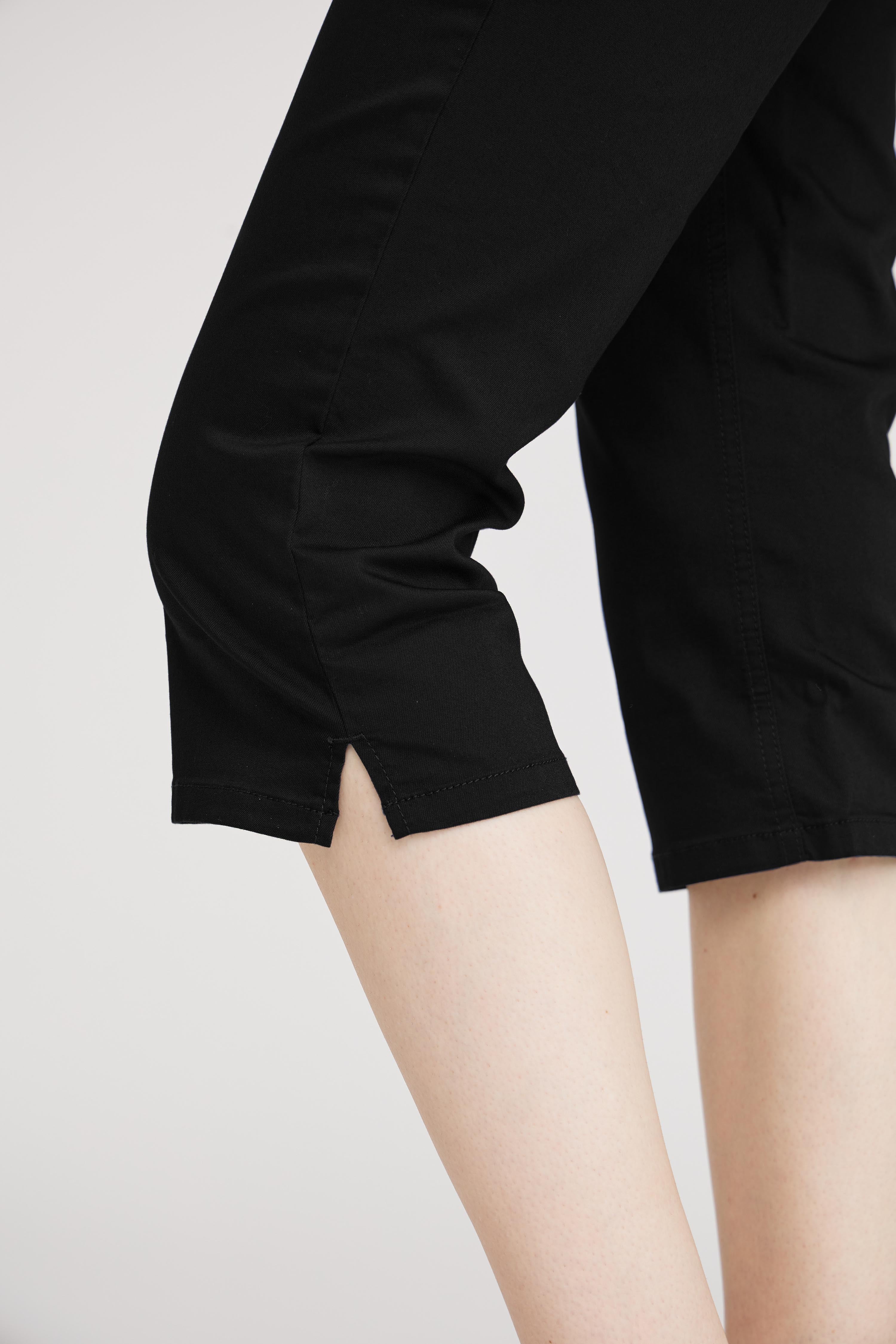 LAURIE Kelly Regular Capri Short Length Trousers REGULAR 99100 Black