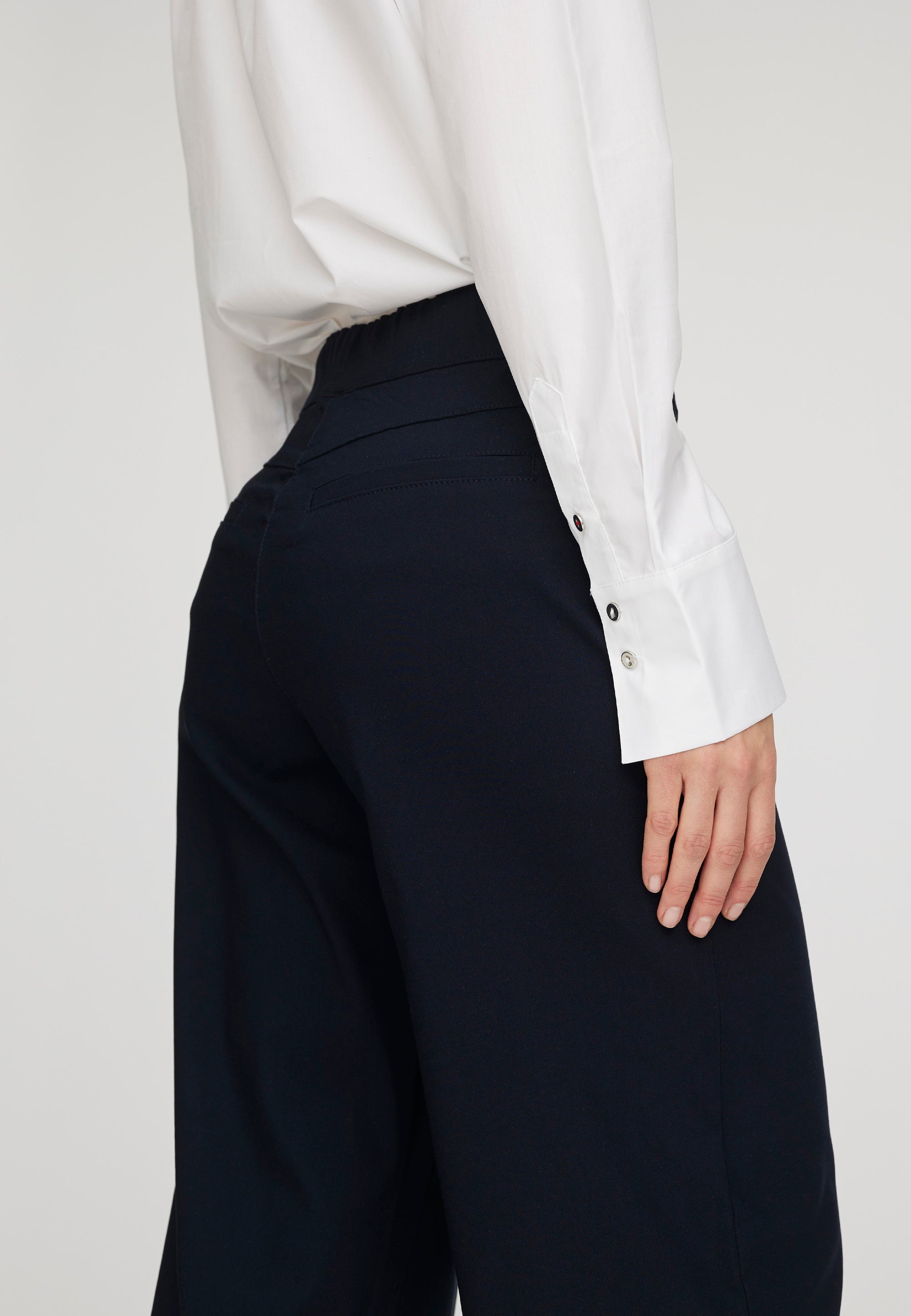LAURIE Lester Loose Crop Trousers LOOSE 49118 Navy