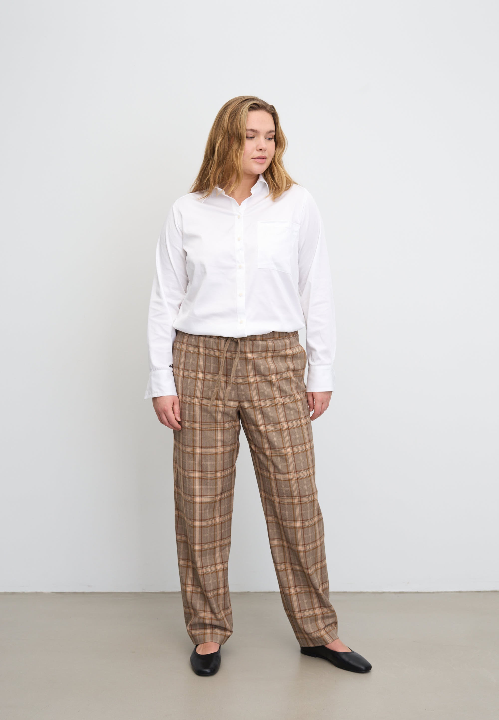LAURIE  Oline Relaxed - Medium Length Relaxed 84285 Deer Check