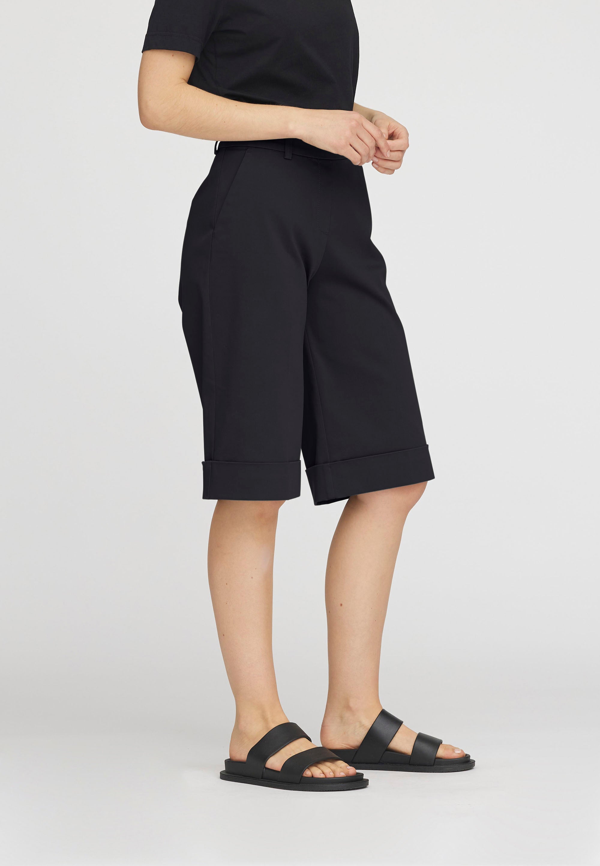 LAURIE Phoebe Turn-Up Loose Shorts Loose 99105 Black