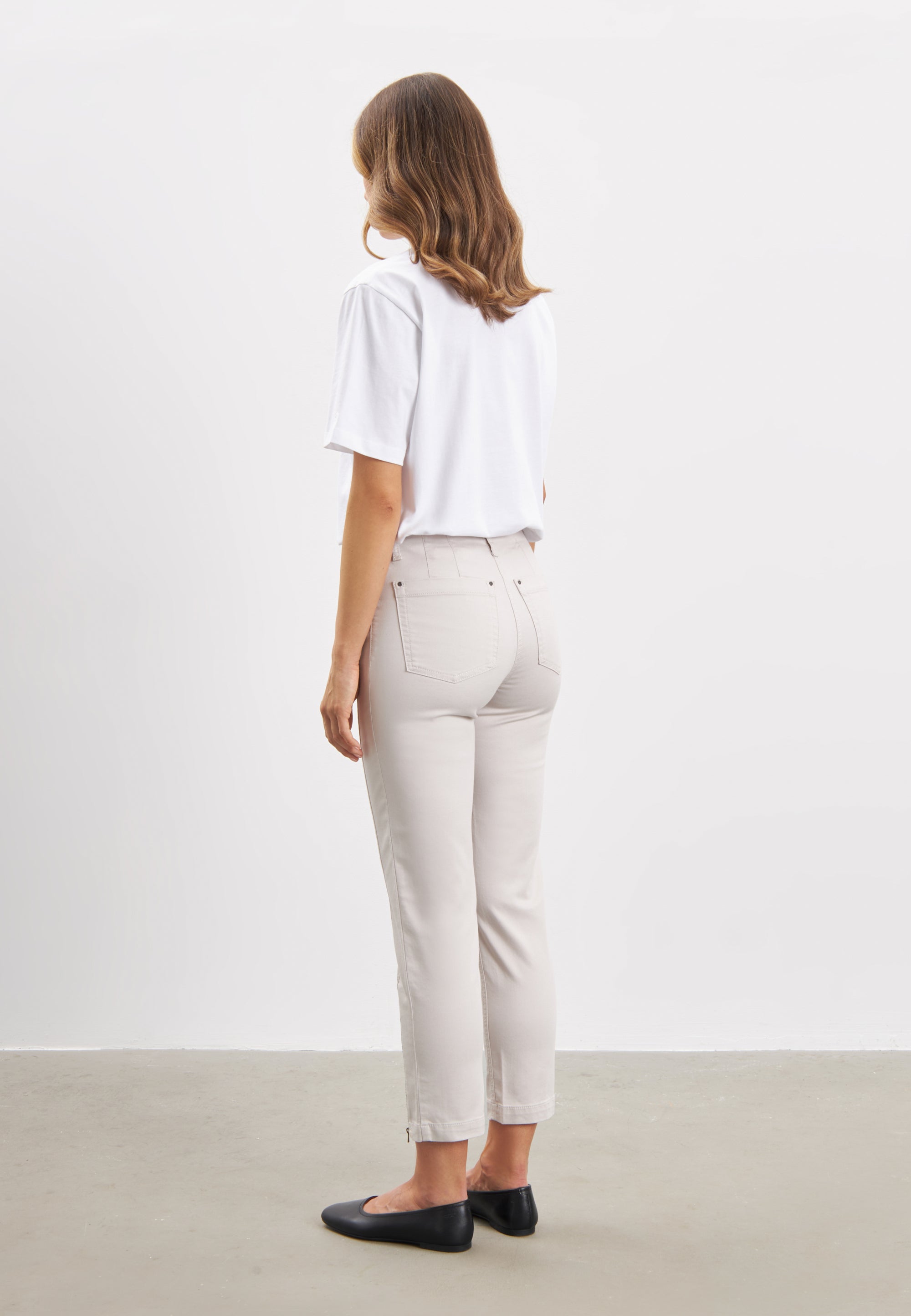 LAURIE Piper Regular Crop Trousers REGULAR 25000 Grey Sand