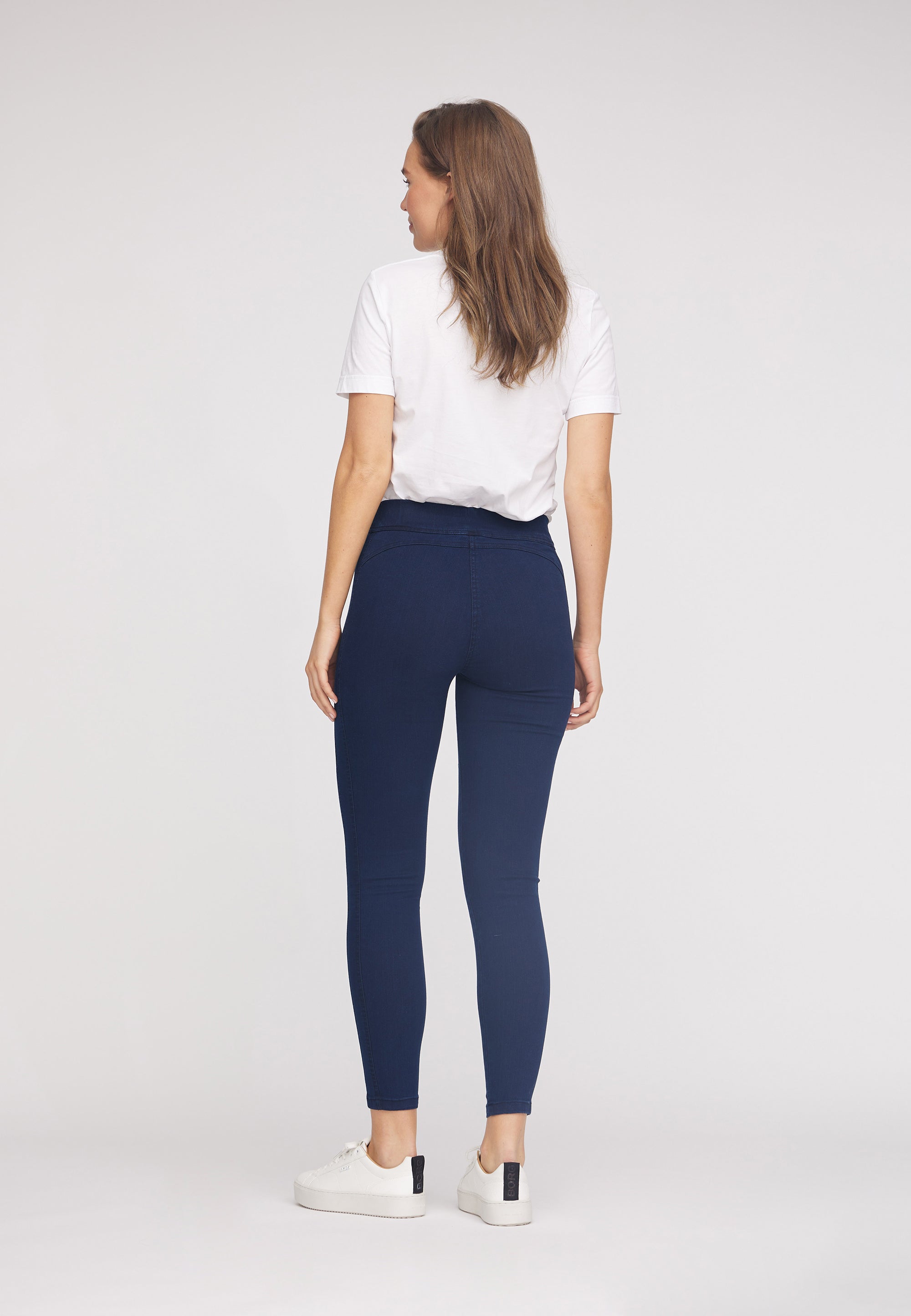 LAURIE  Serene Slim - Short Length Trousers SLIM 49520 Dark Blue Denim