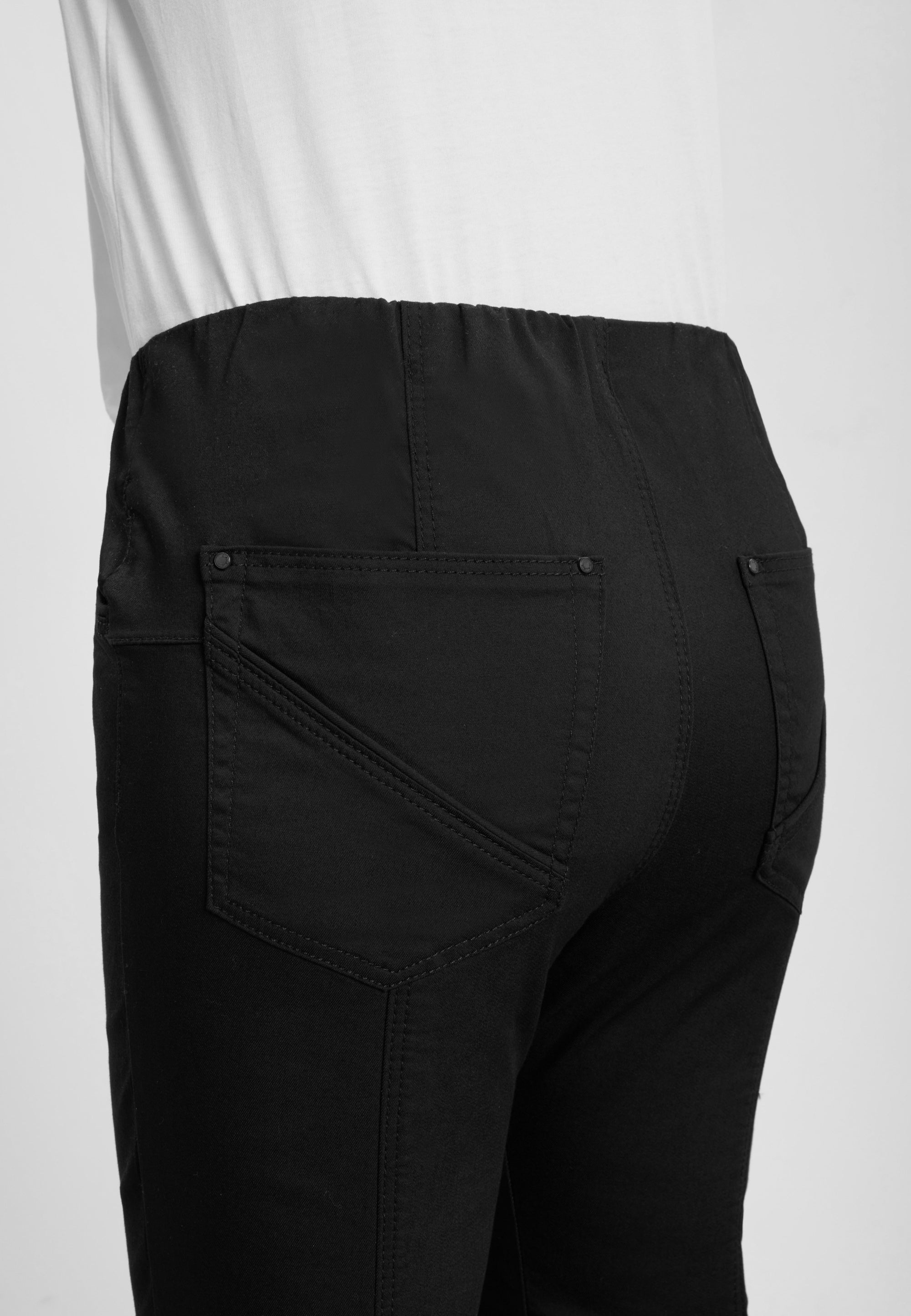 LAURIE Slender Rouge Regular SL Regular 99000 Black