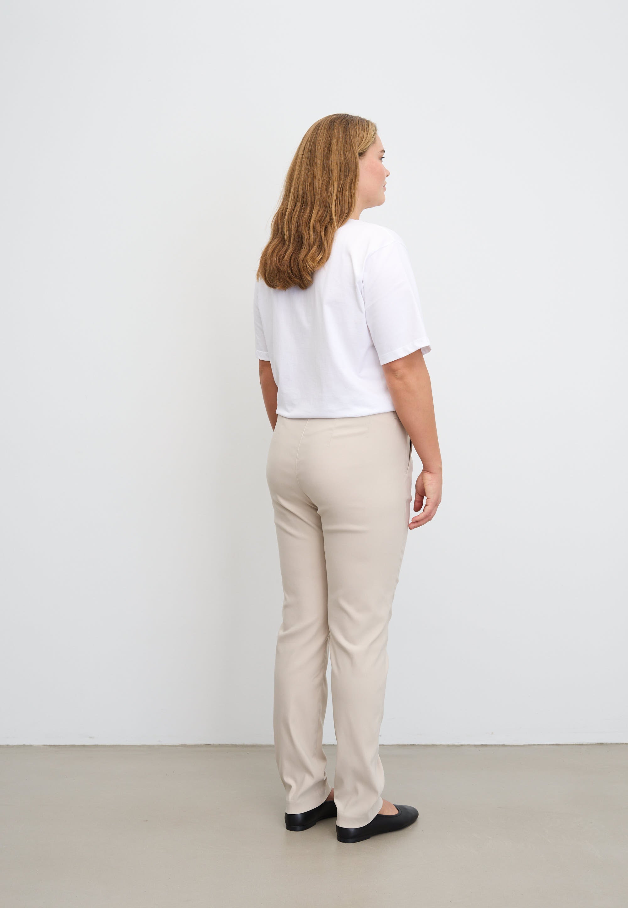 LAURIE Taylor Regular - Medium Length Trousers REGULAR 25000 Grey Sand