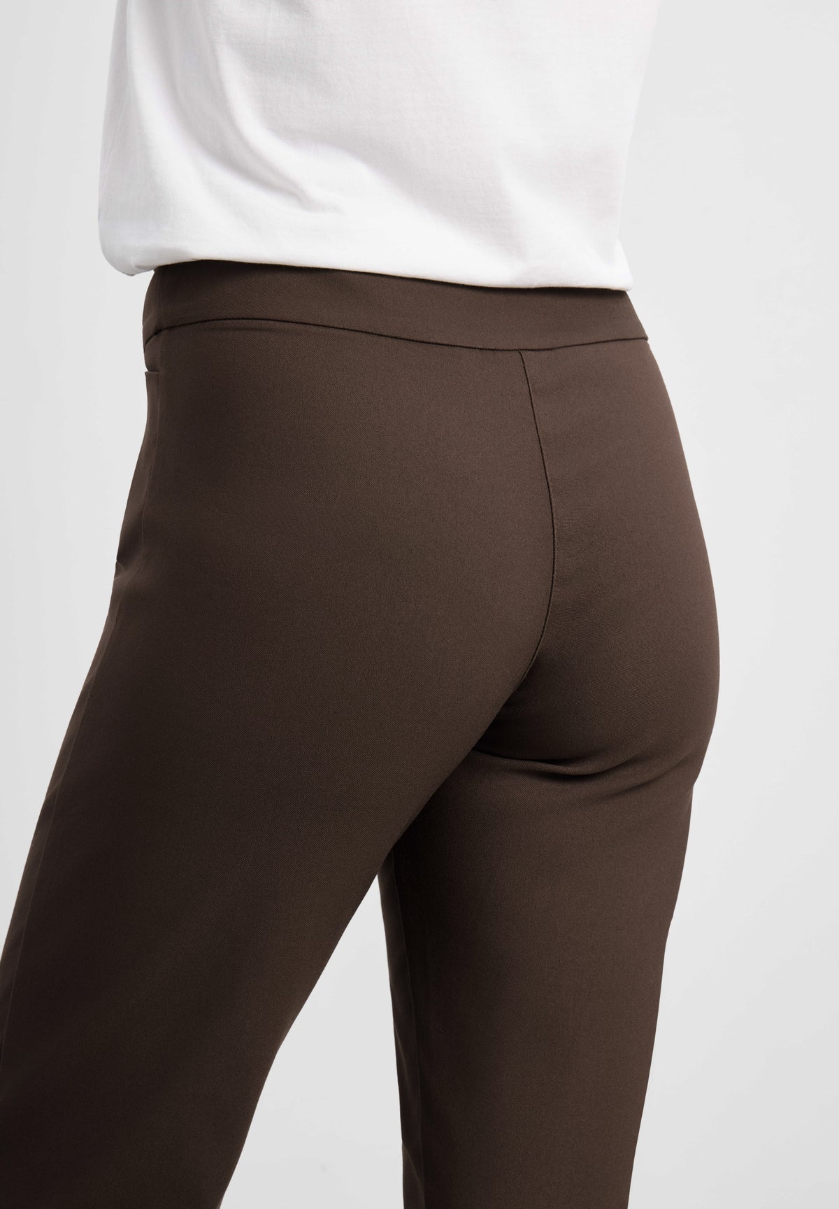 LAURIE Thea Straight - Medium Length Straight 88000 Brown