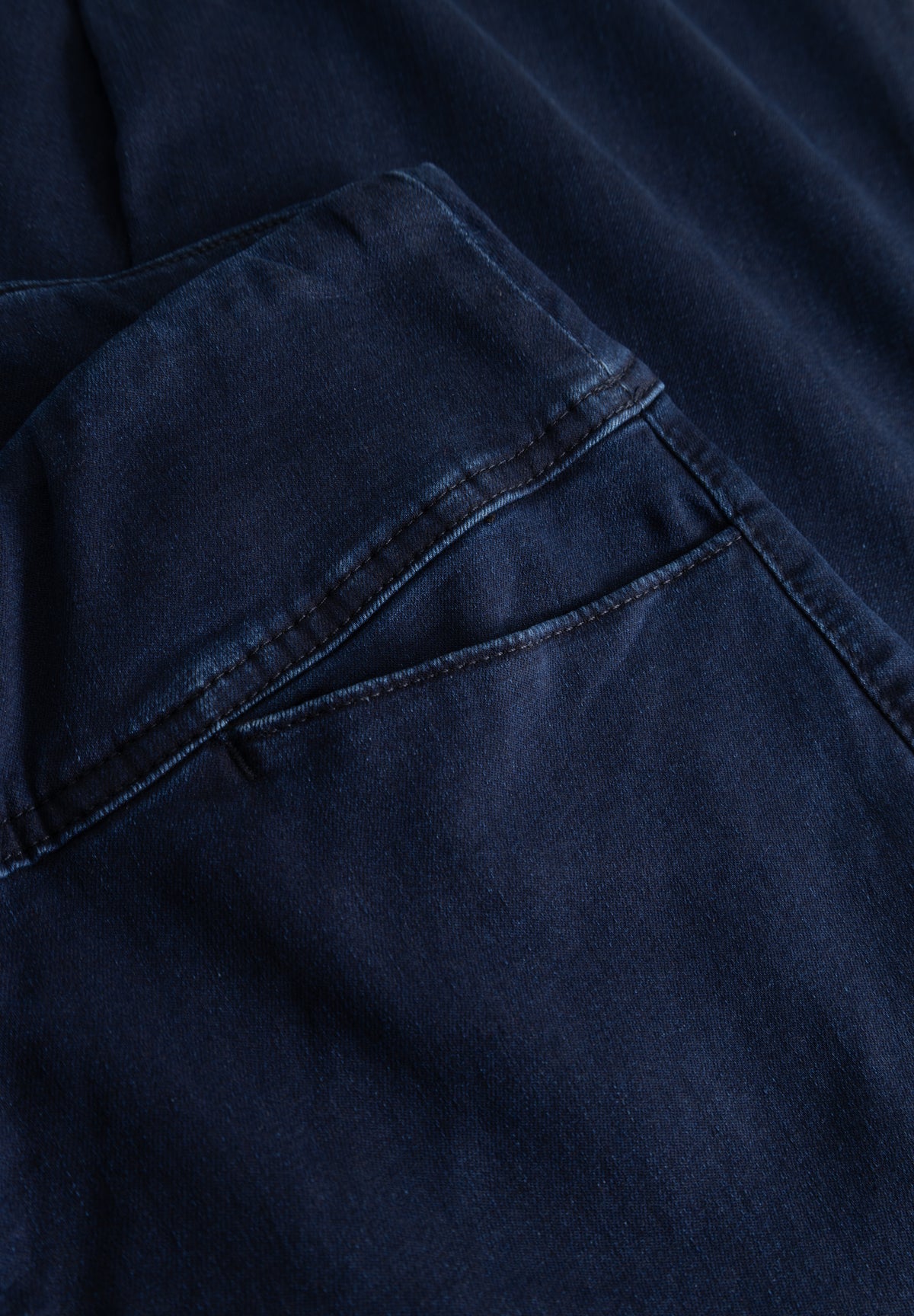 LAURIE Thea Straight - Medium Length Straight 49520 Dark Blue Denim