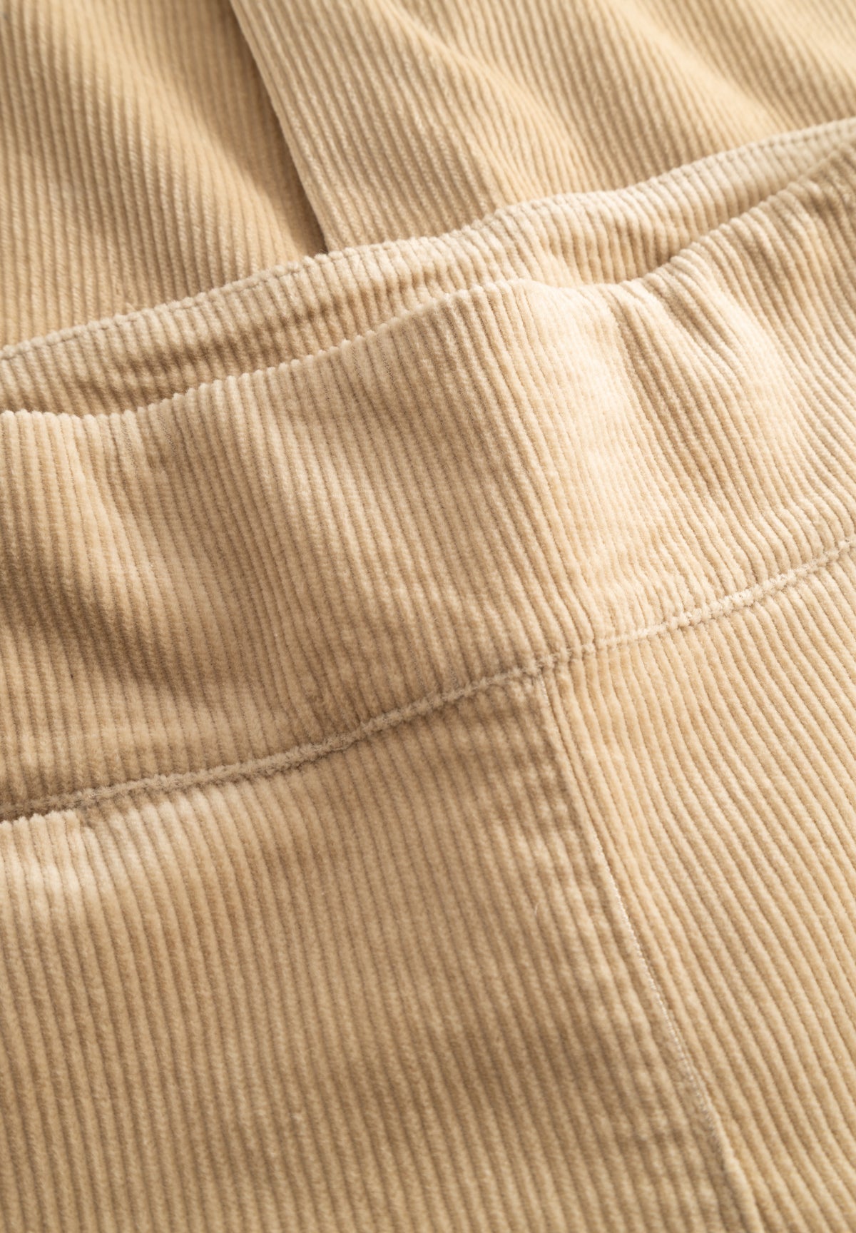 LAURIE Thea Straight Fløjl - Medium Length Straight 28000 Cafe Latte