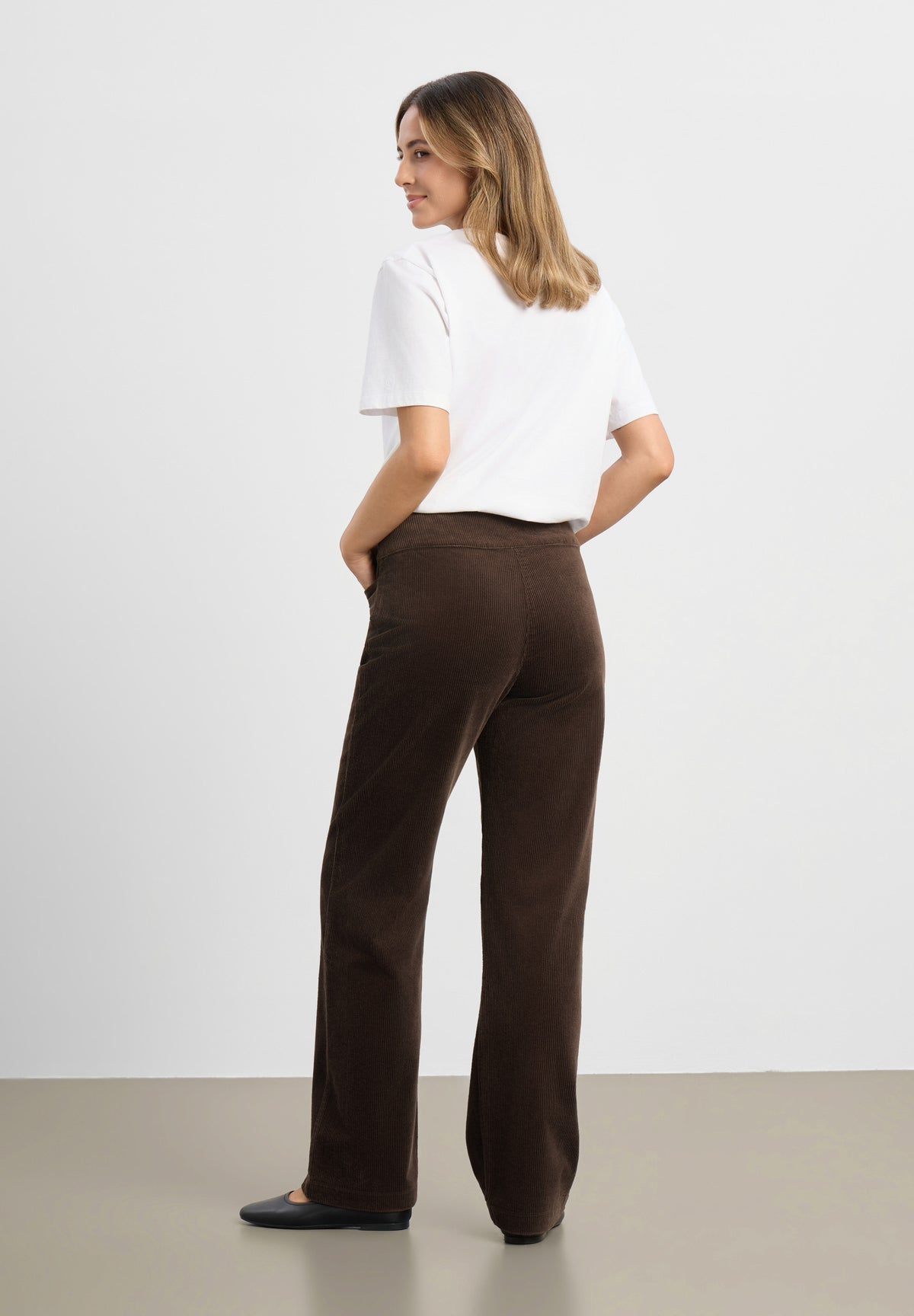 LAURIE Thea Straight Fløjl - Medium Length Straight 88000 Brown