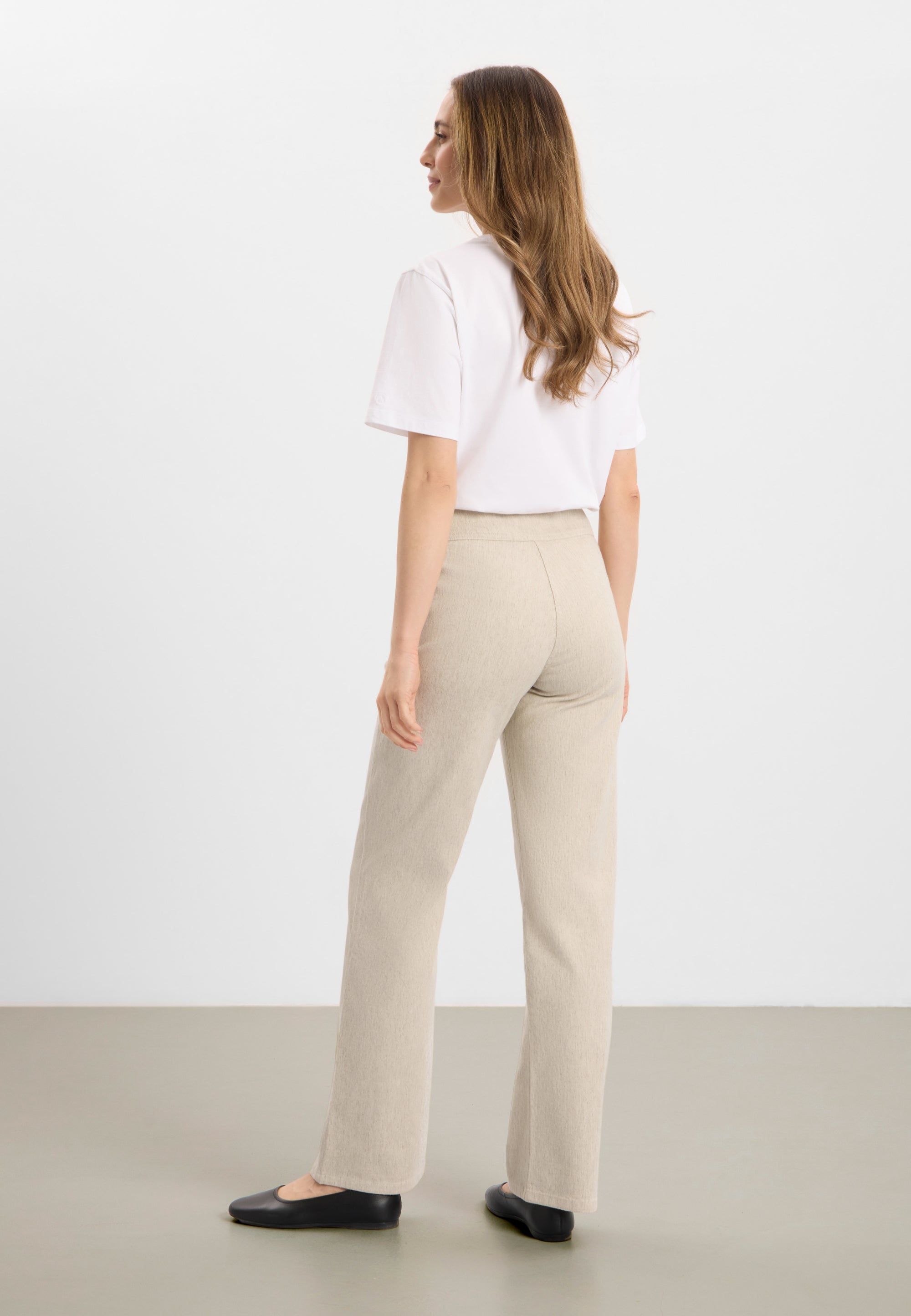 LAURIE Thea Straight - Medium Length Straight 25199 Grey sand hemp